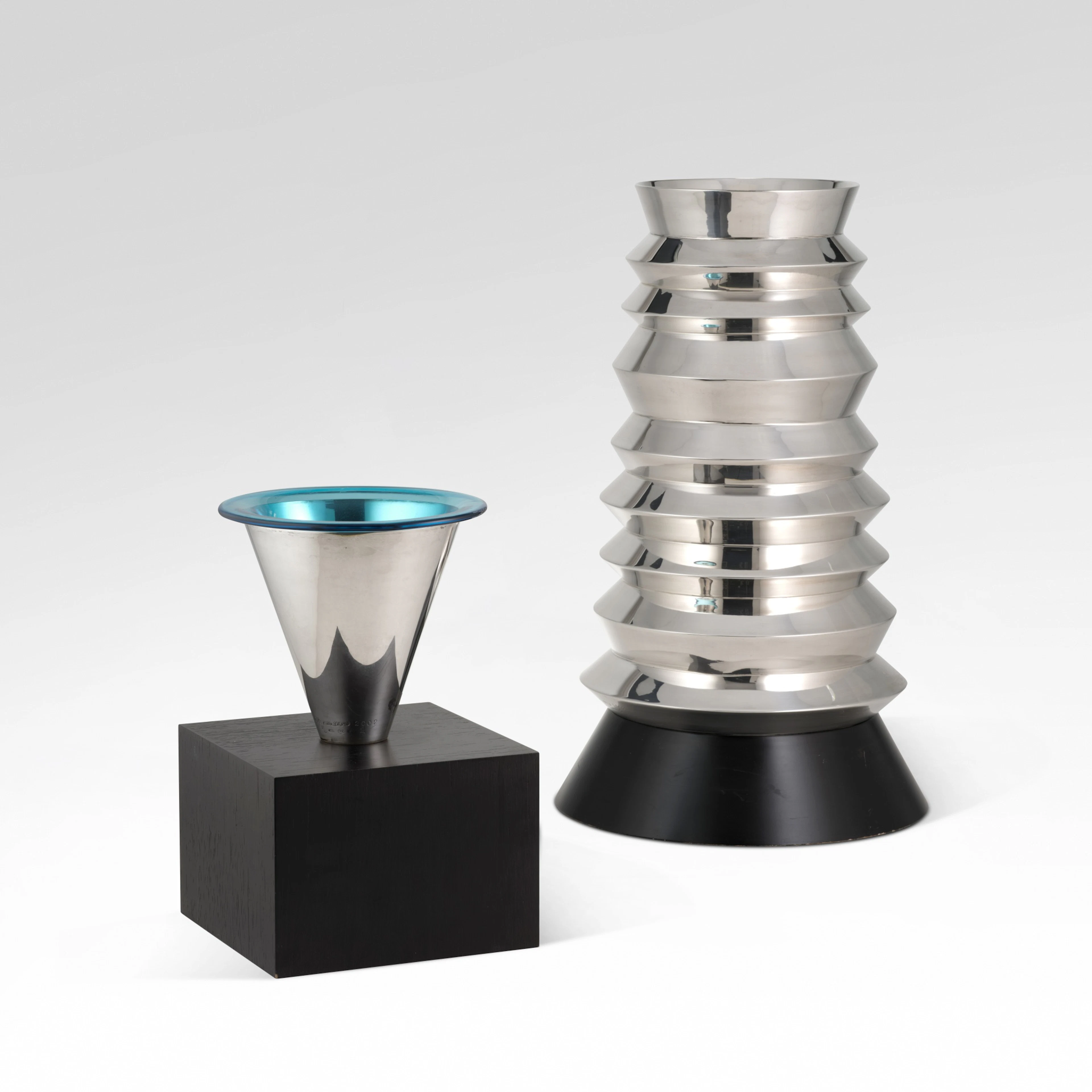 Sennacherib and Syrus vases, from the 20 Argenti Grandi series