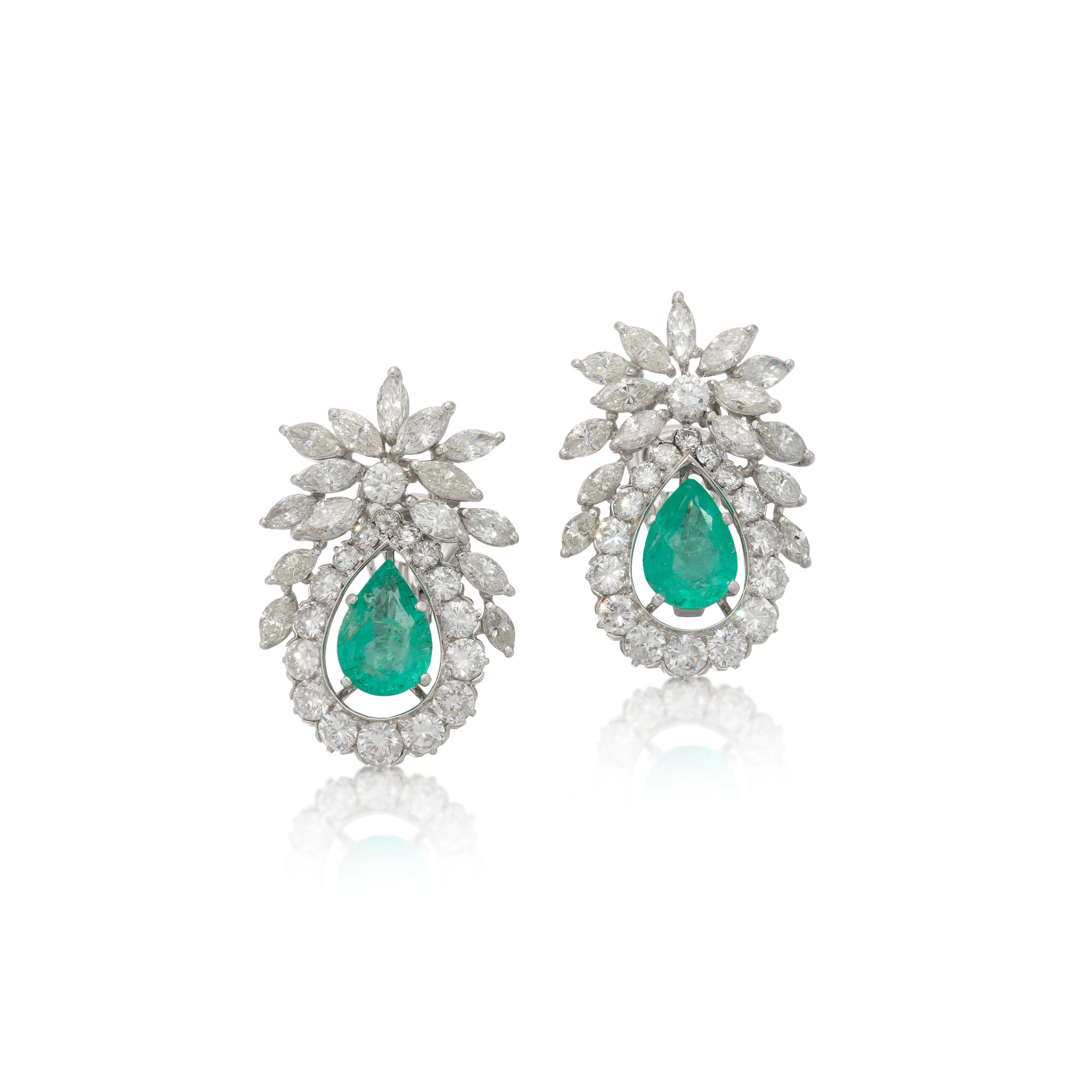 Pair of emerald and diamond ear clips (Paio di orecchini in smeraldi e diamanti)