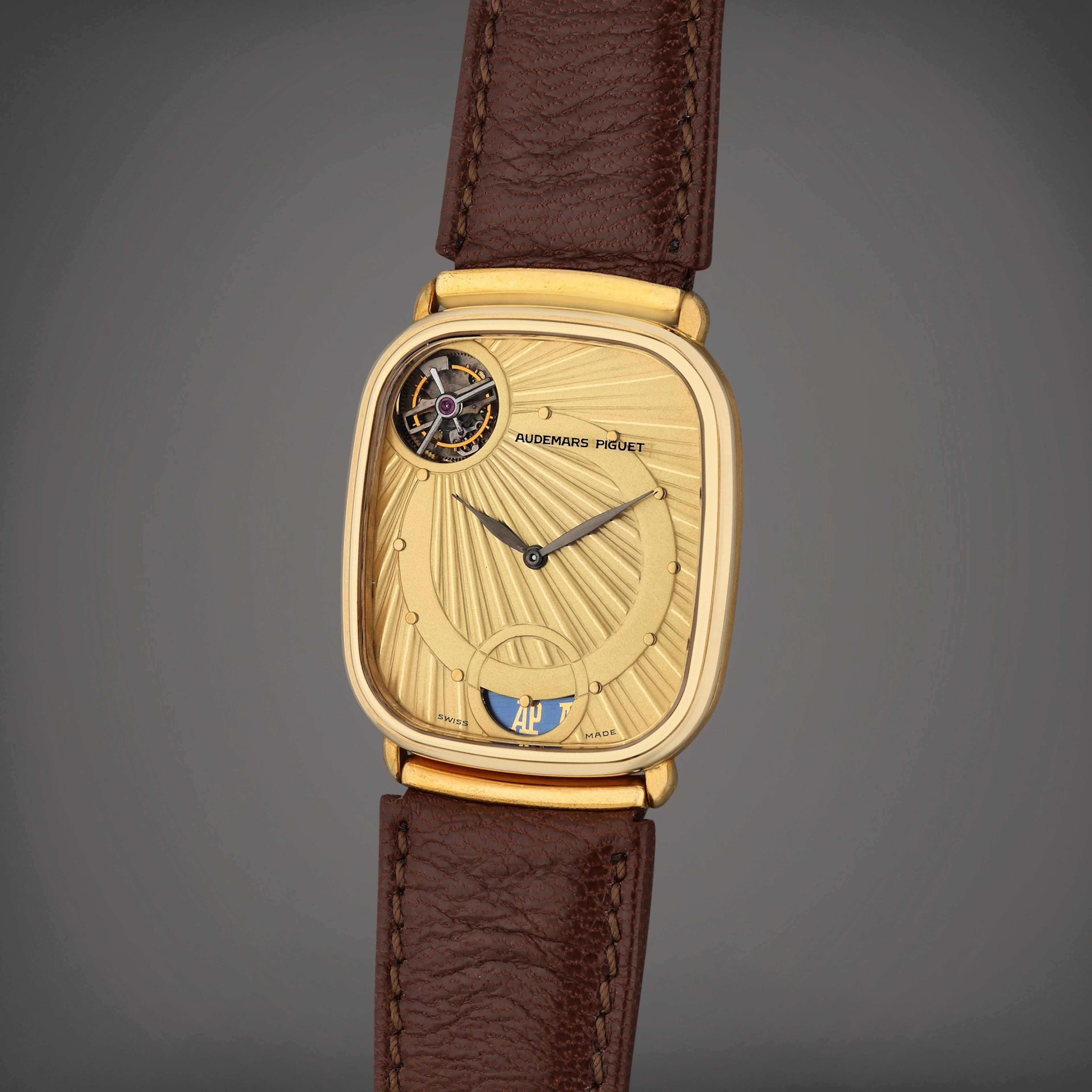 Reference 25643 La Montre Automatique | A yellow gold...