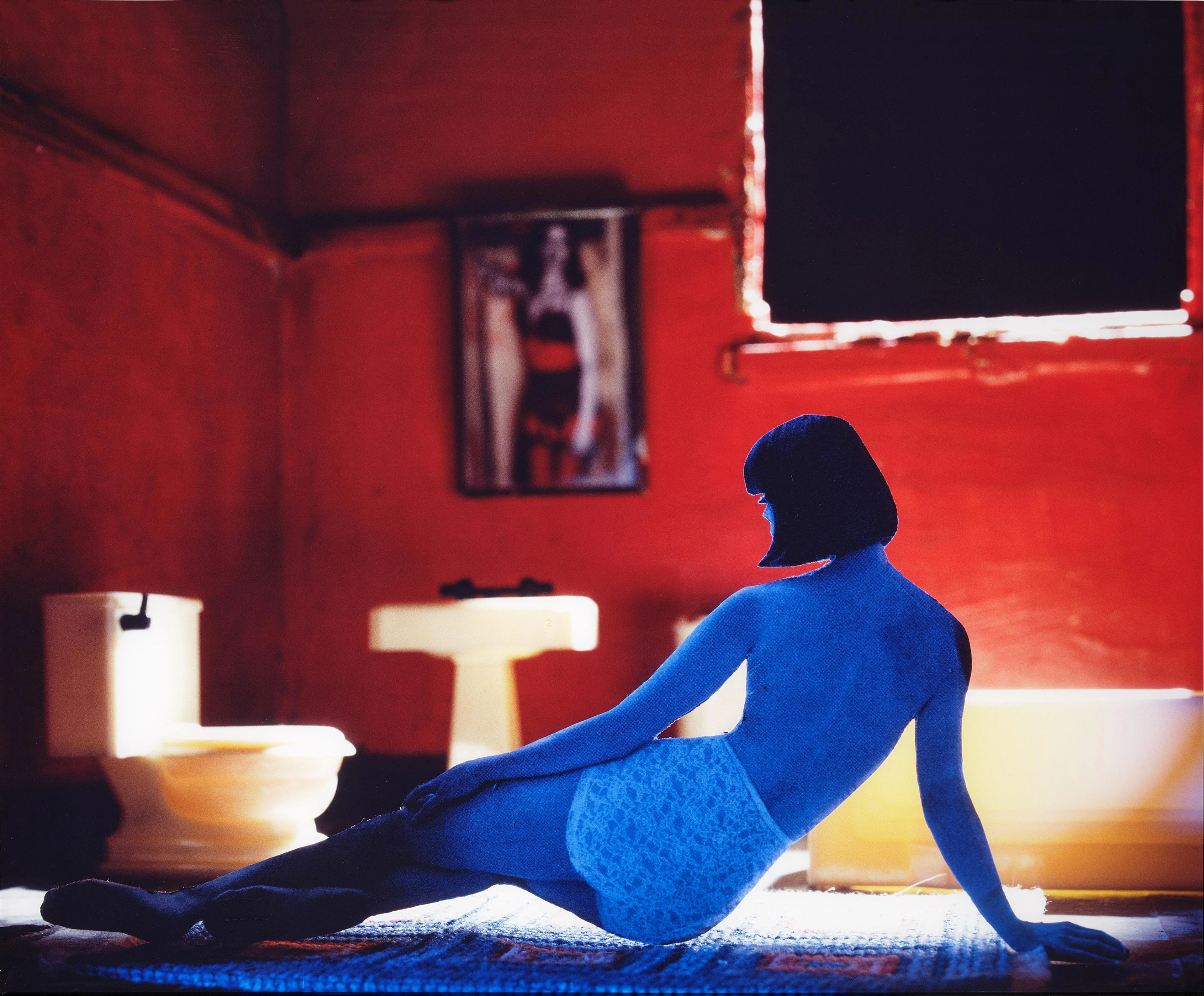 The Long House (Red Bathroom/Blue)