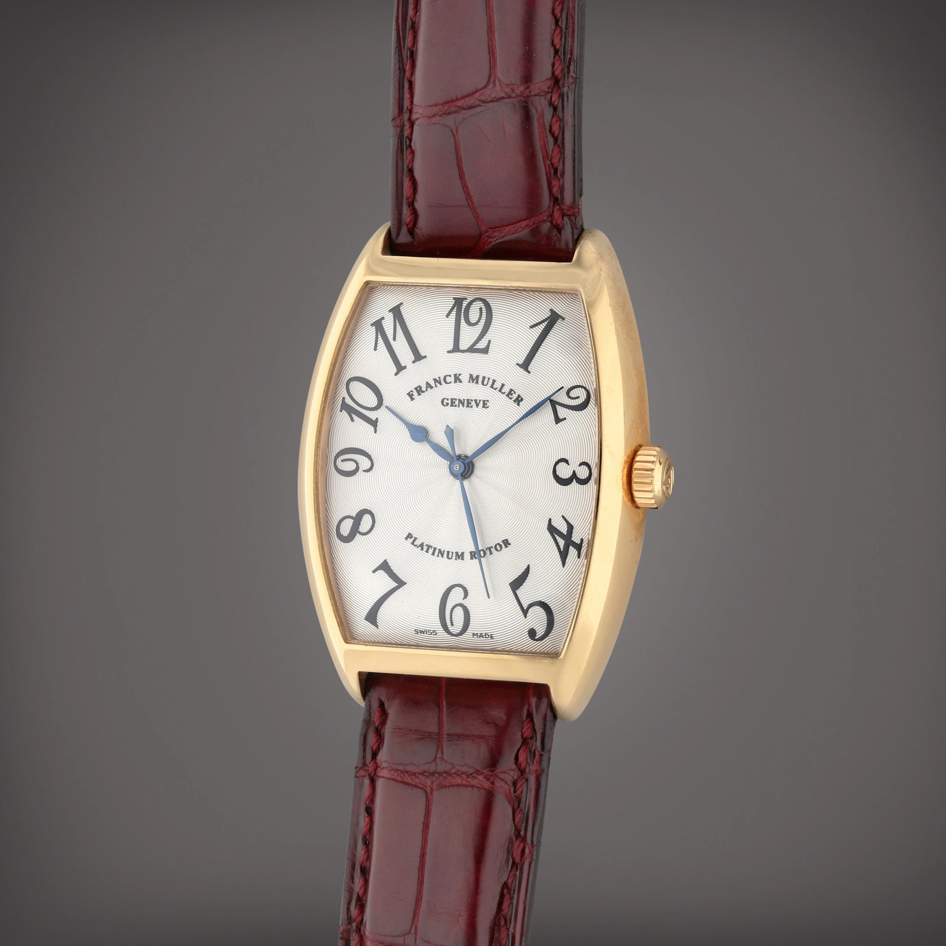 Reference 2852 SC H Casablanca | A pink gold automatic tonneau-shaped wristwatch