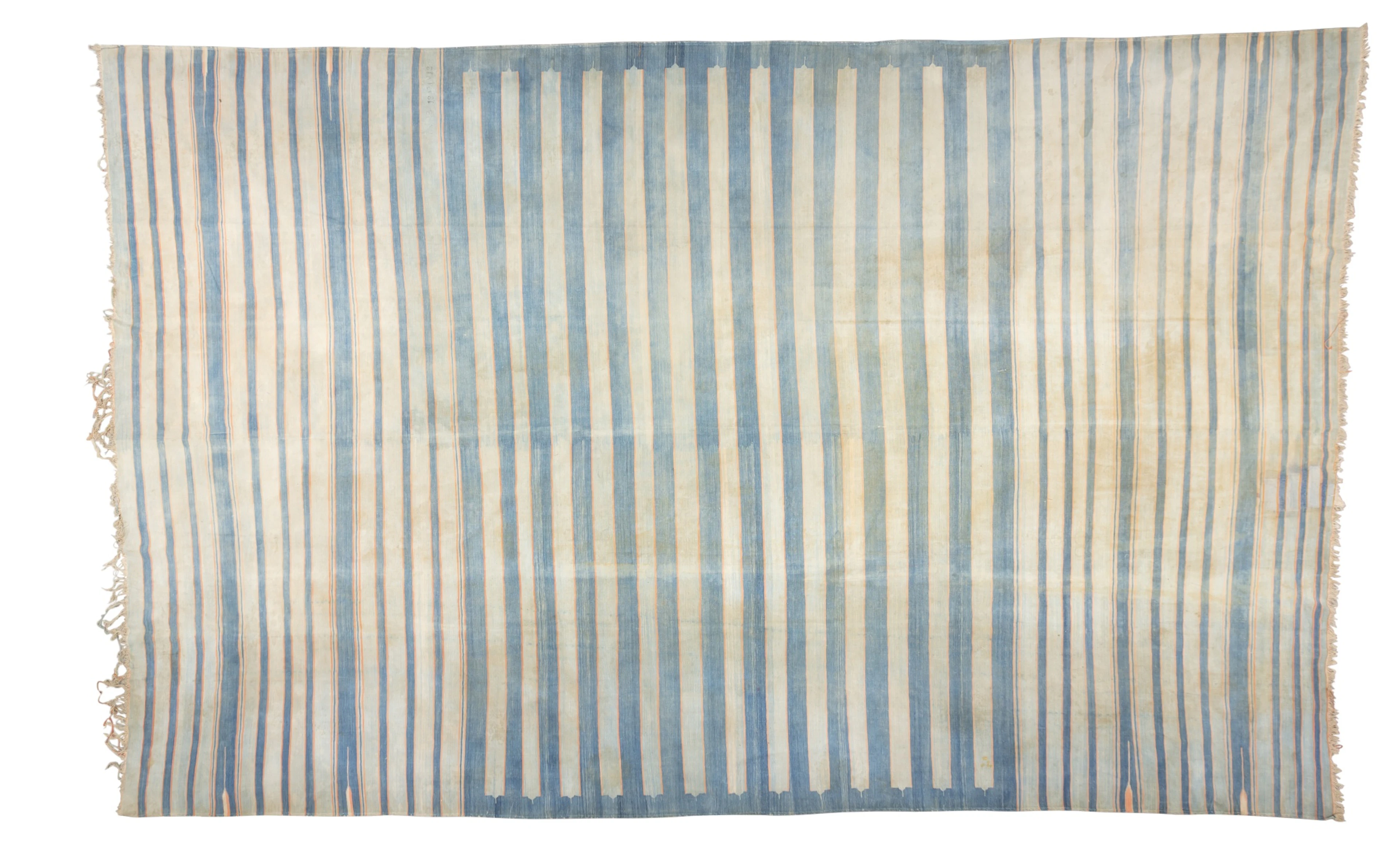 An Indian carpet, 20th century | Tapis Indien, XXe siècle