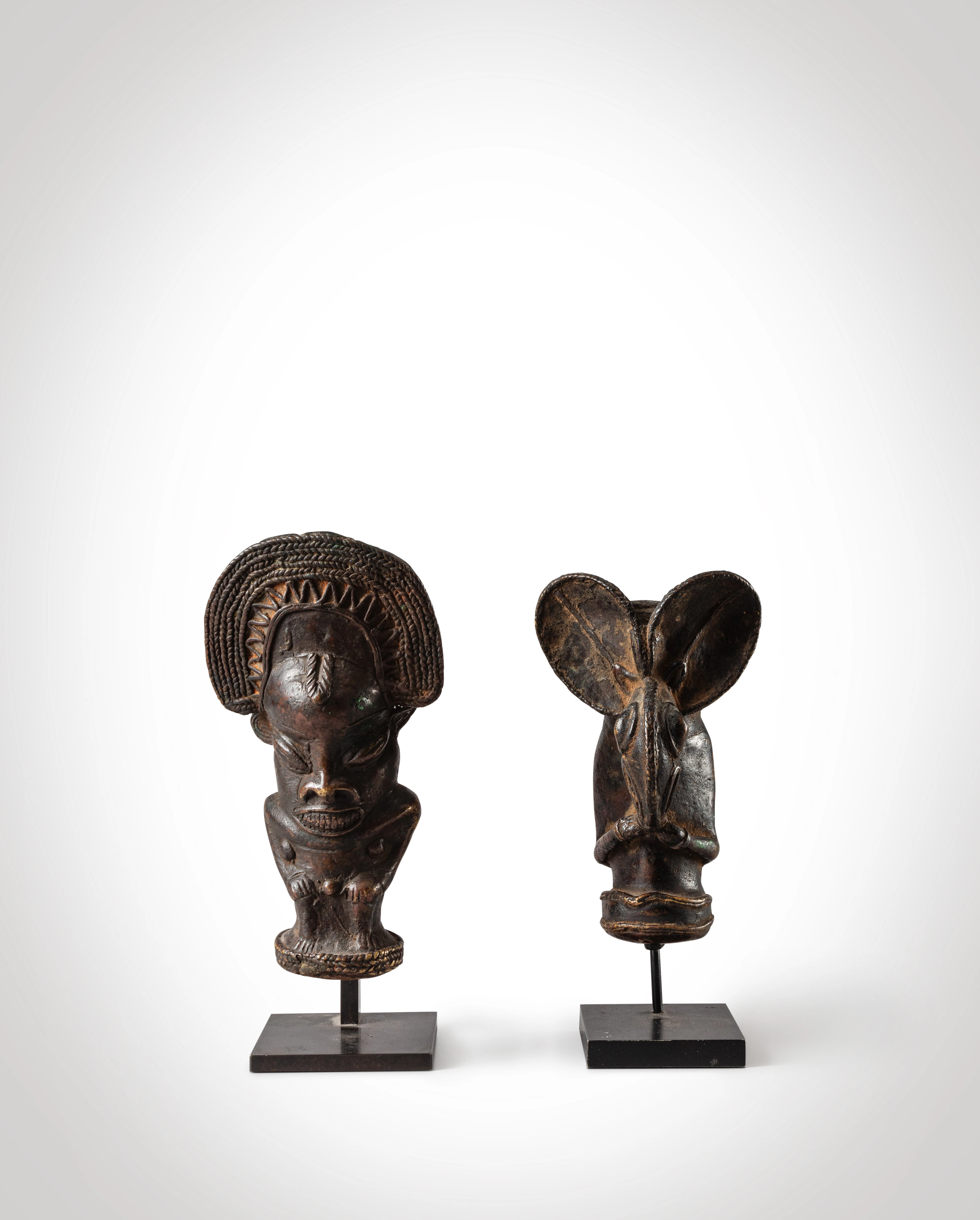 Deux fourneaux de pipe, Bamiléké, Cameroun | Two Bamileke Pipe Furnaces, Cameroo