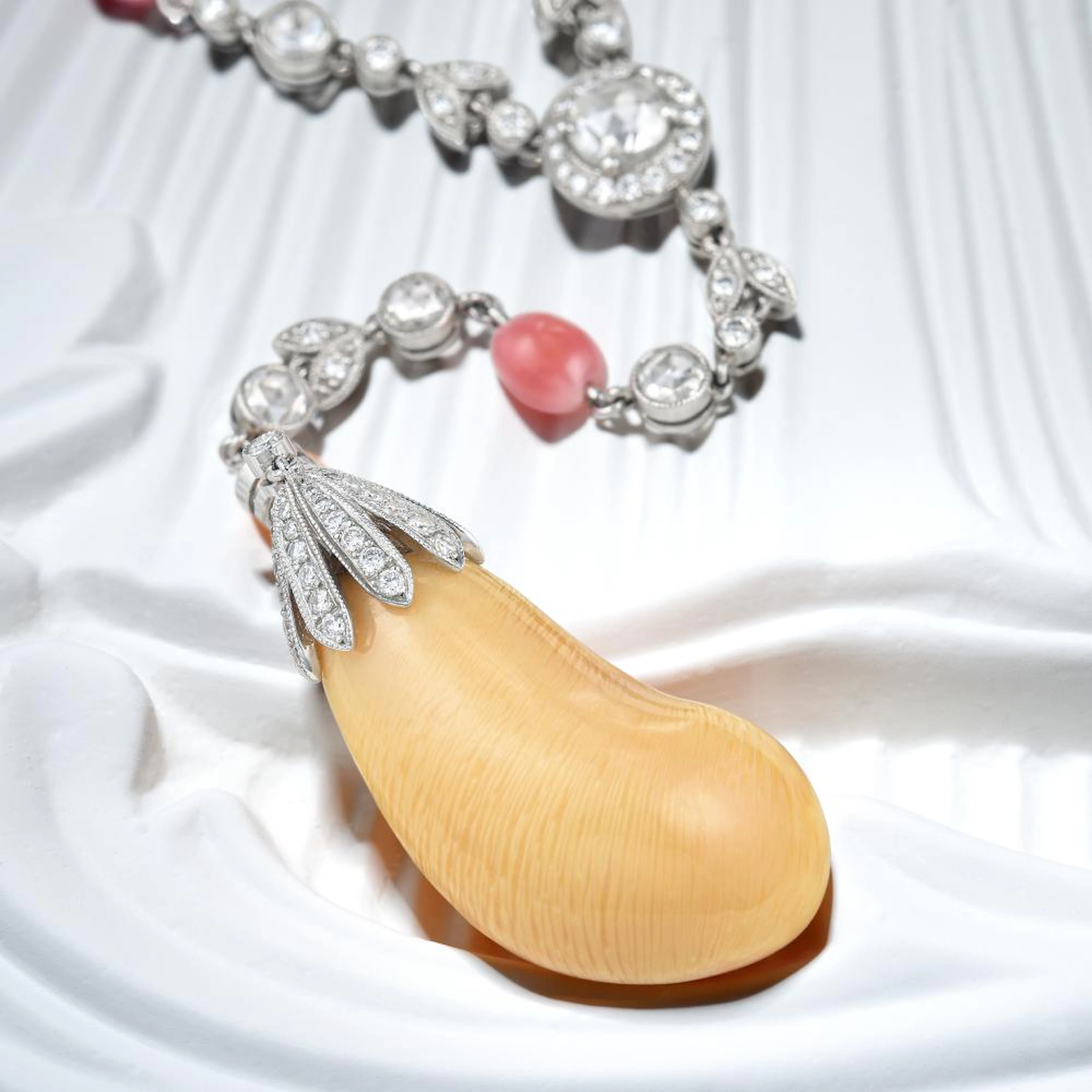 Melo Pearl Conch Pearl and Diamond Lariat Necklace