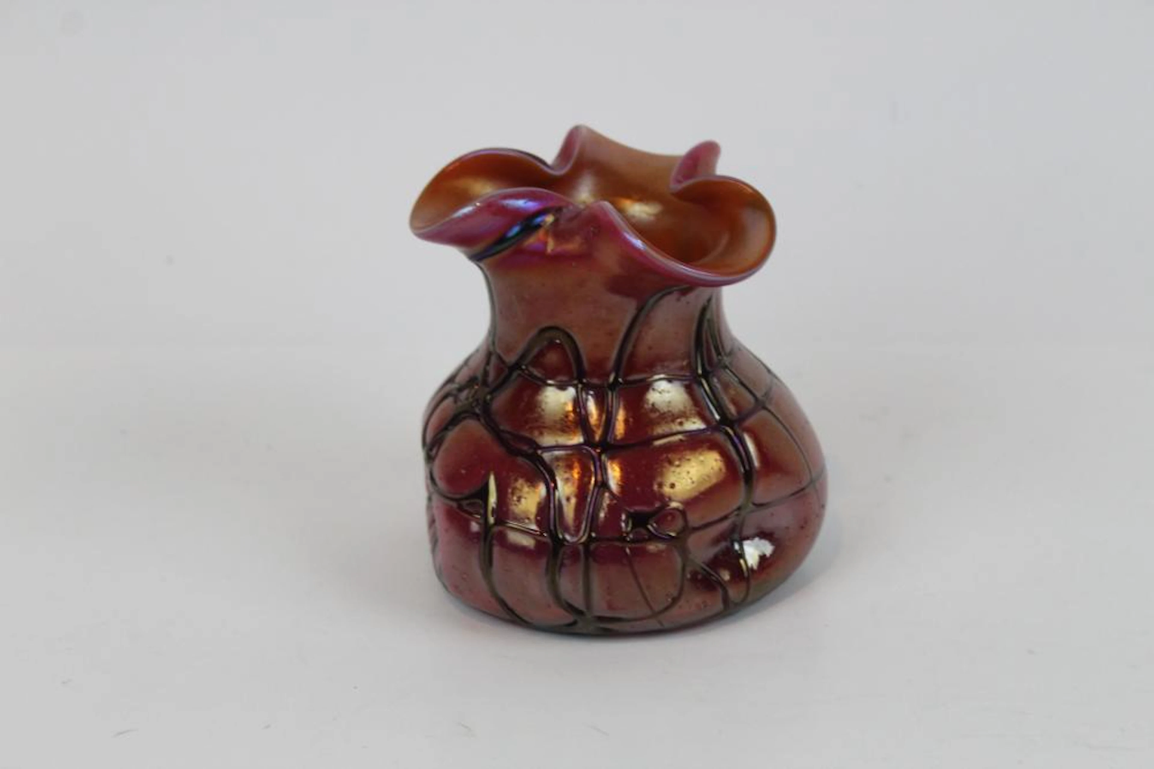 4,5" Loetz Style Art Glass Vase