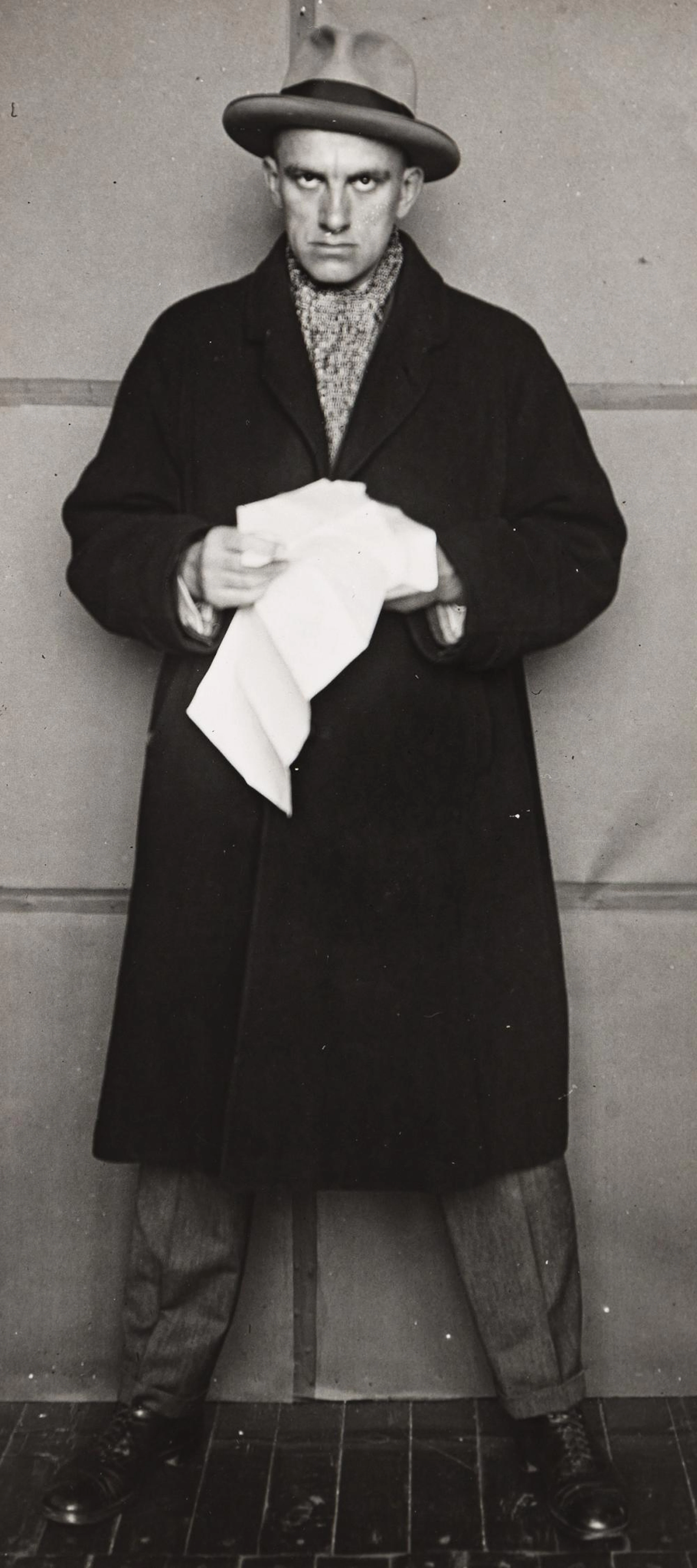(ALEKSANDR RODCHENKO) (1891-1956) Vladimir Mayakovsky.