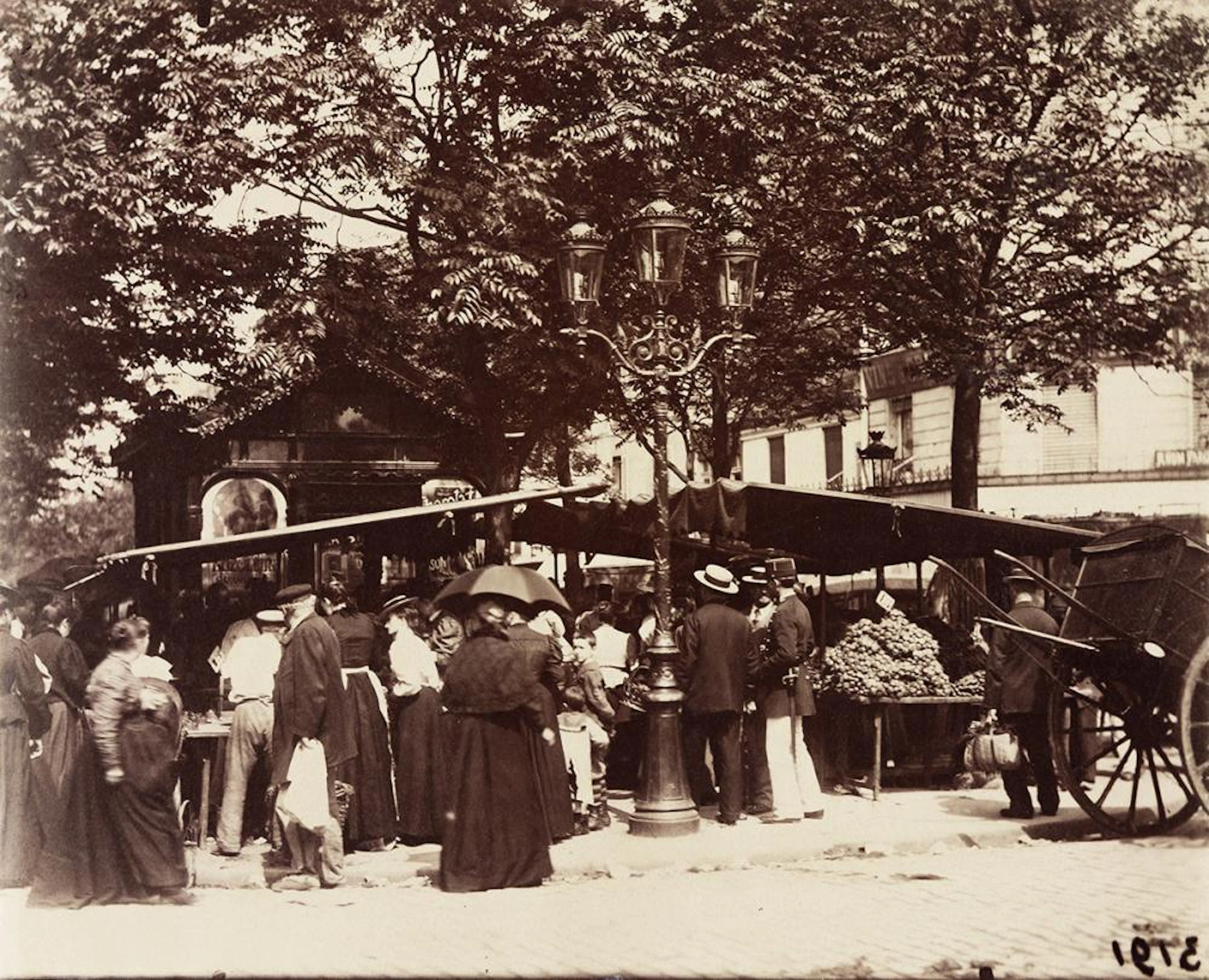 EUGÈNE ATGET (1857-1927) Marché Edgar Quinet.