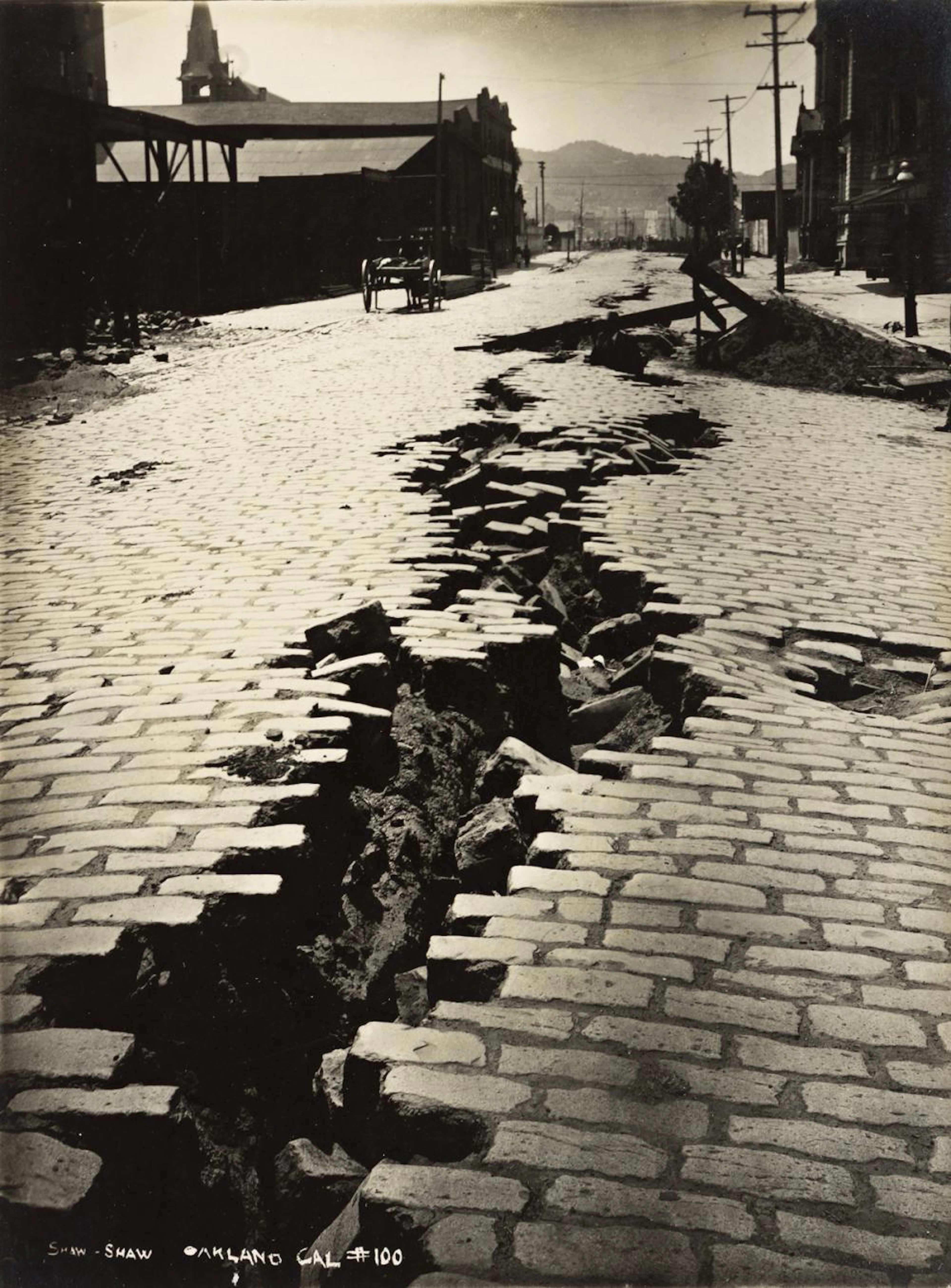 (SAN FRANCISCO EARTHQUAKE) A set of 20 photographs...