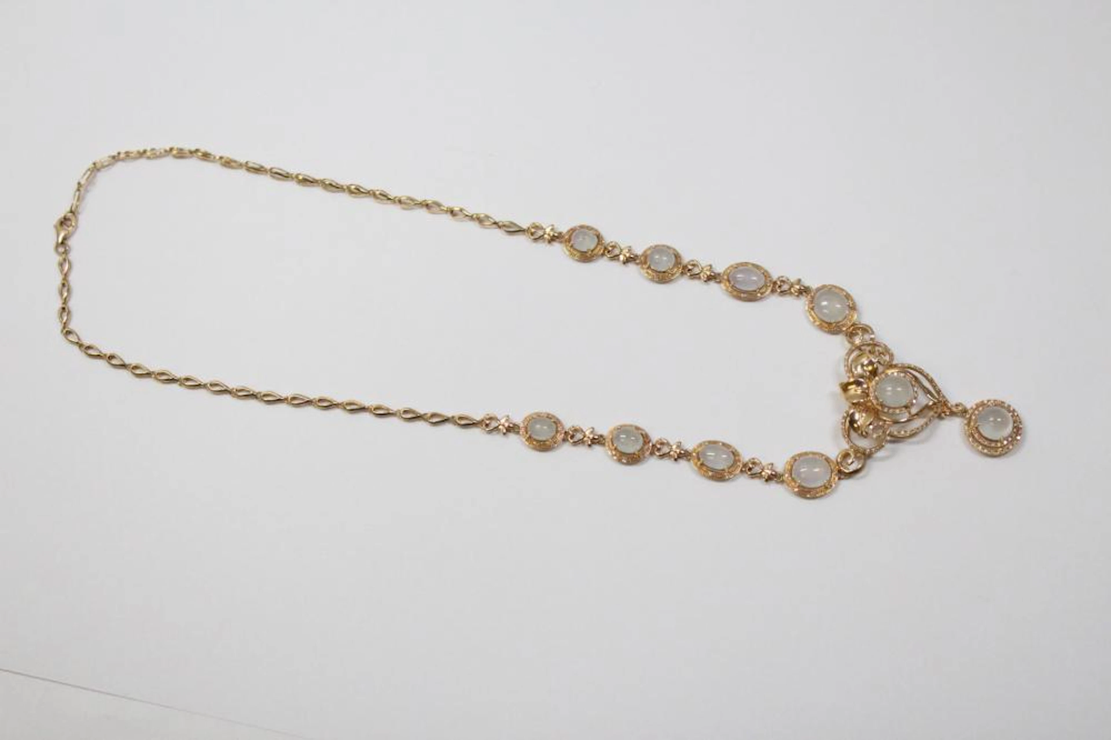 18K necklace w/natural color jadeite & GIA certificate