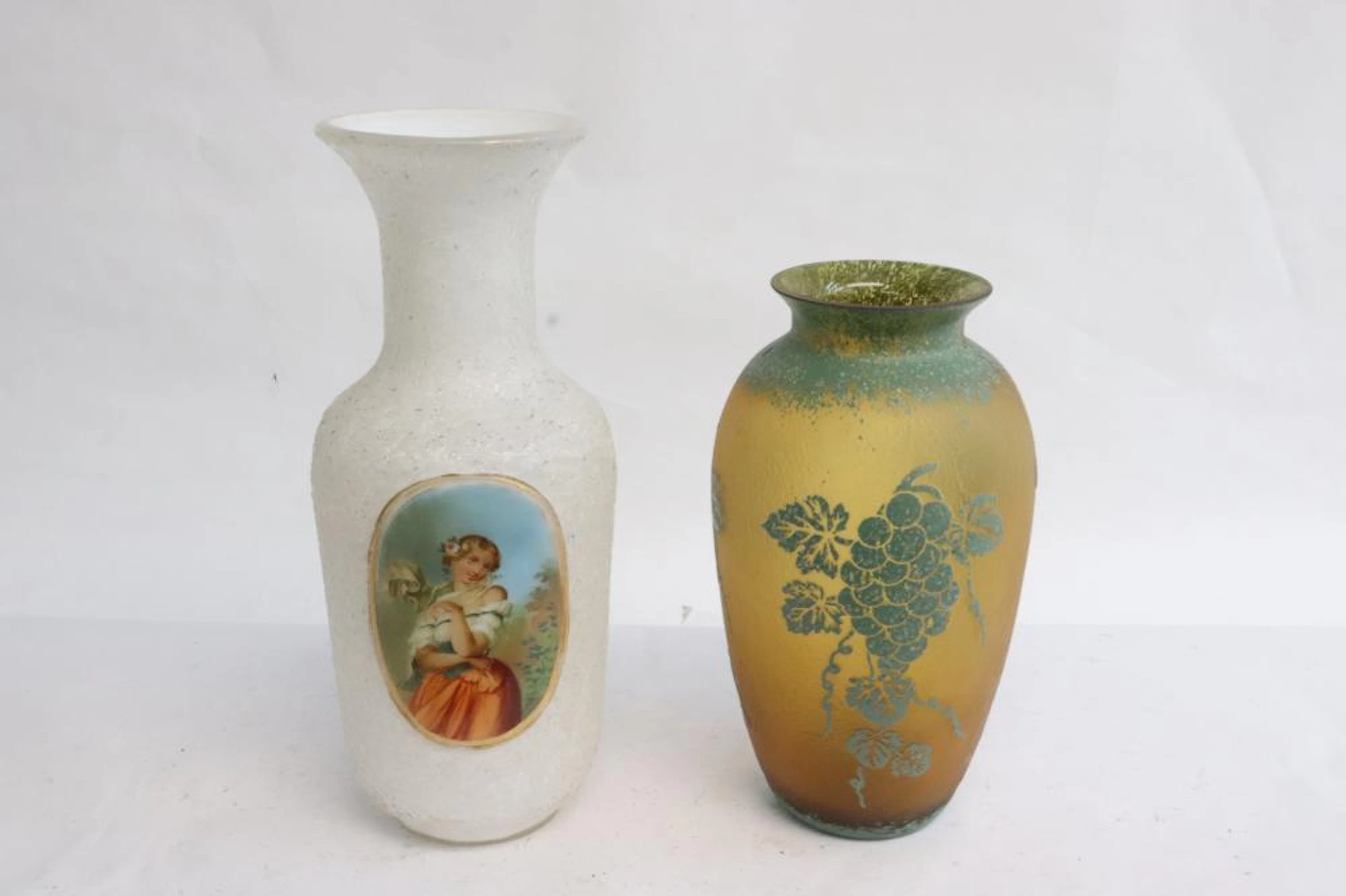 2 art glass vases