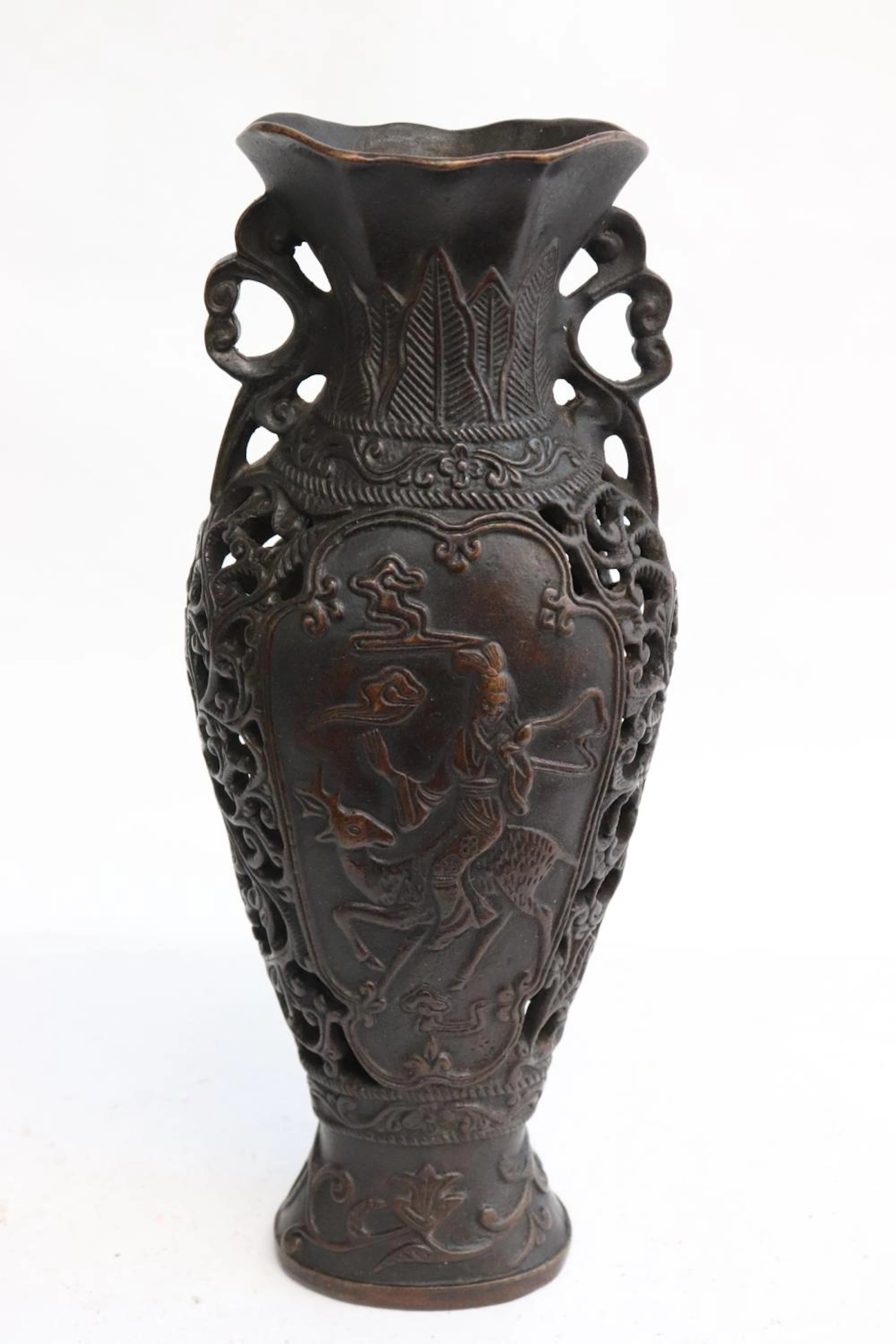 Chinese bronze vase
