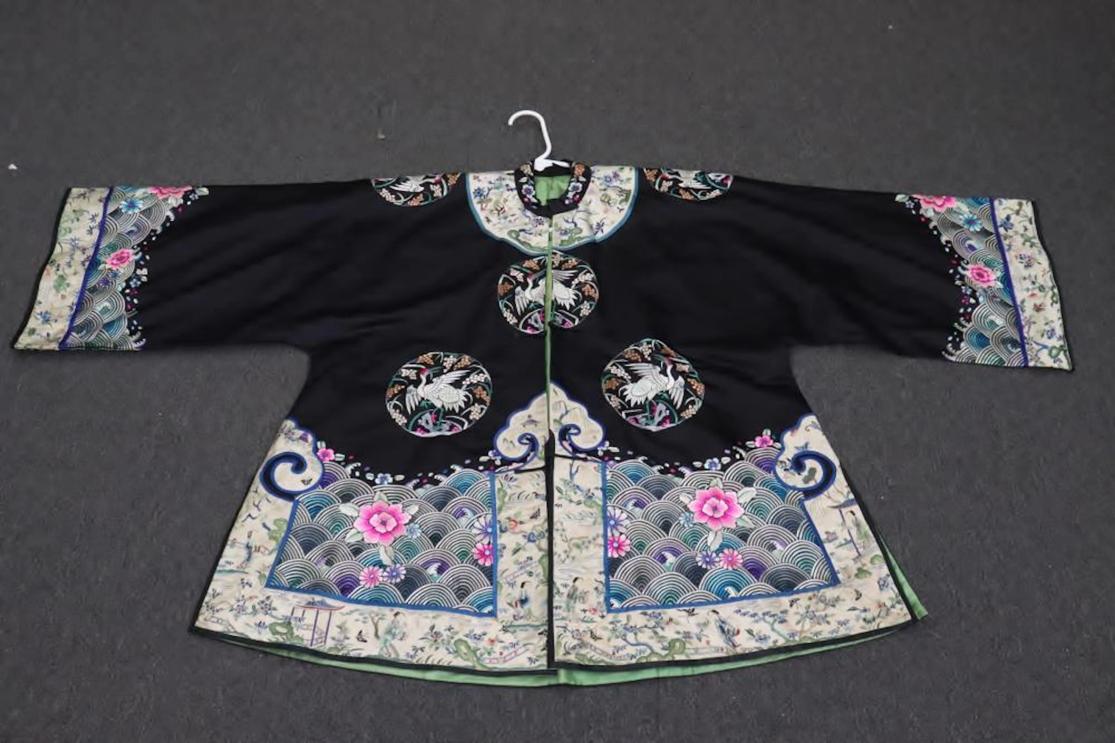 Antique Chinese embroidery lady's blouse