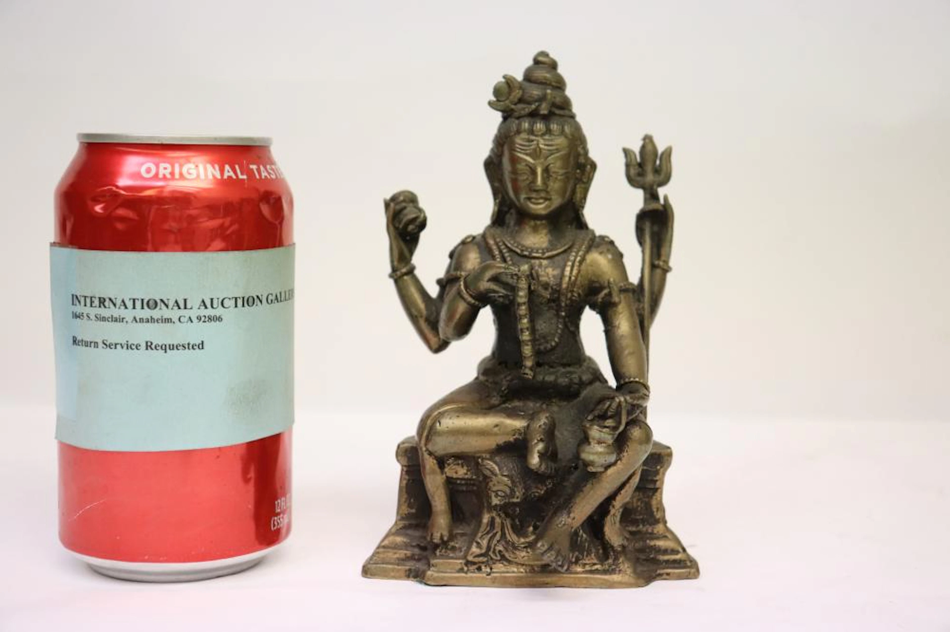 Chinese vintage bronze sculpture of deity