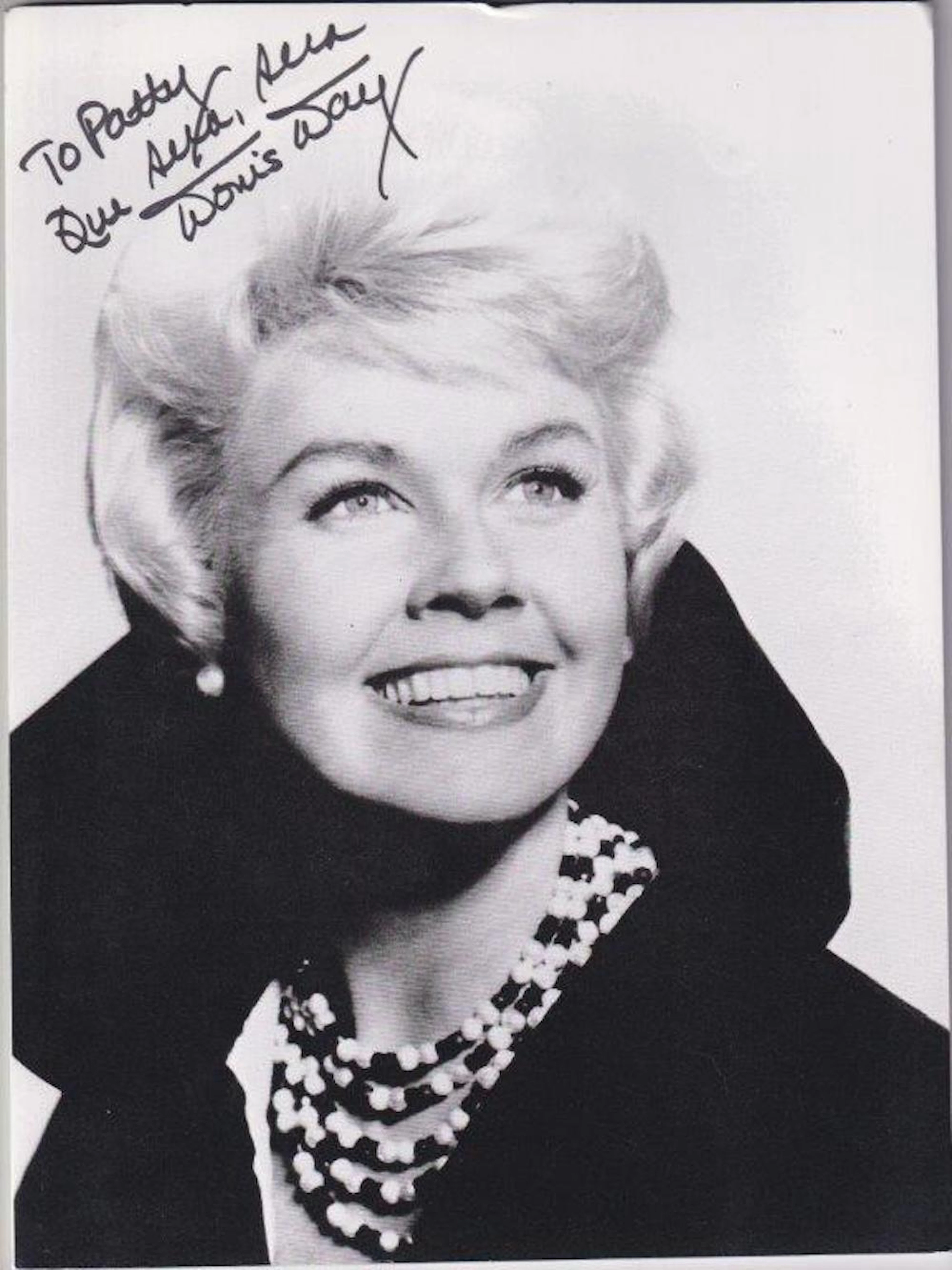 Doris Day - 8 x 10.5 Signed Photograph w/COA