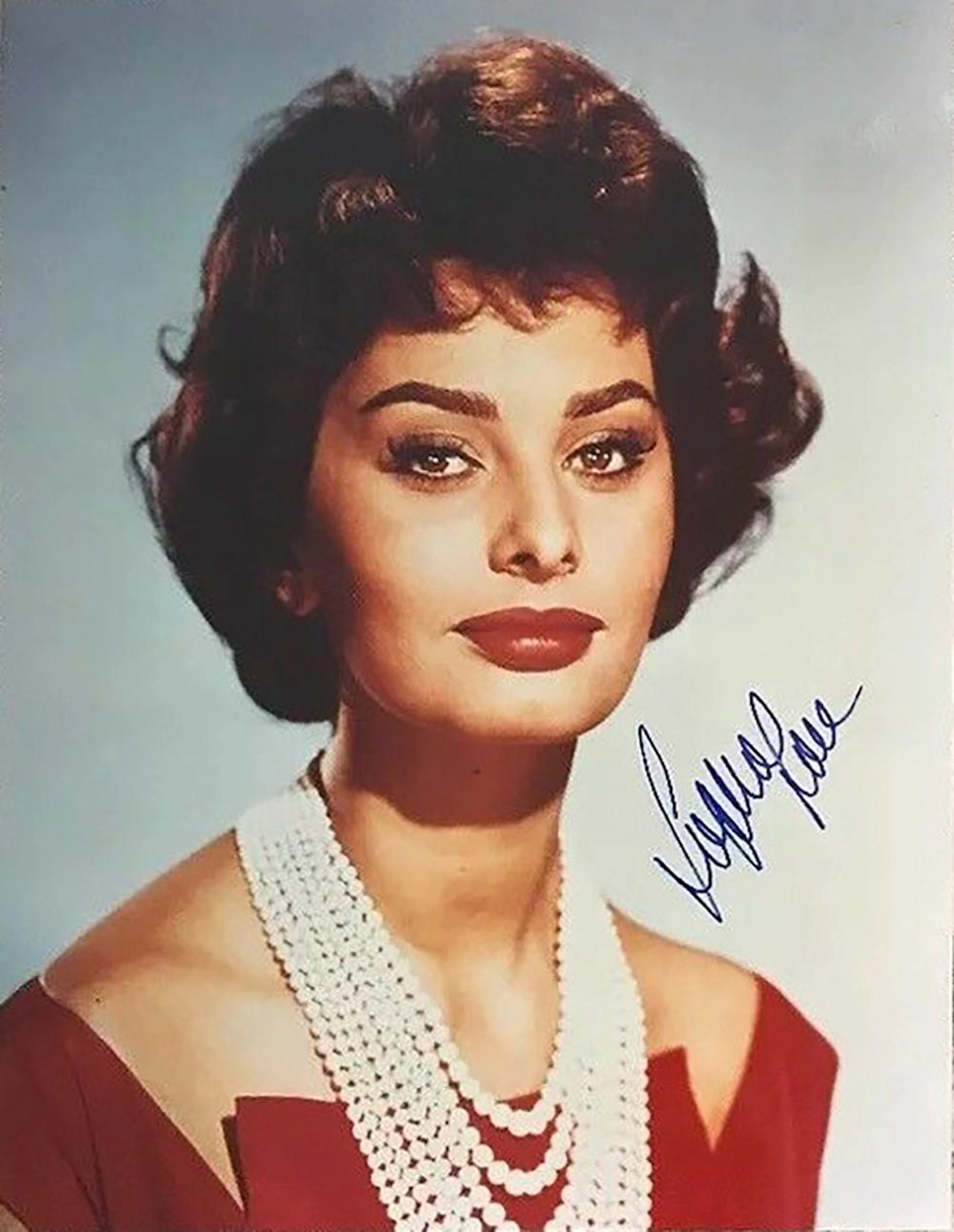 Sophia Loren - 8 x 10 Signed Photograph w/ COA