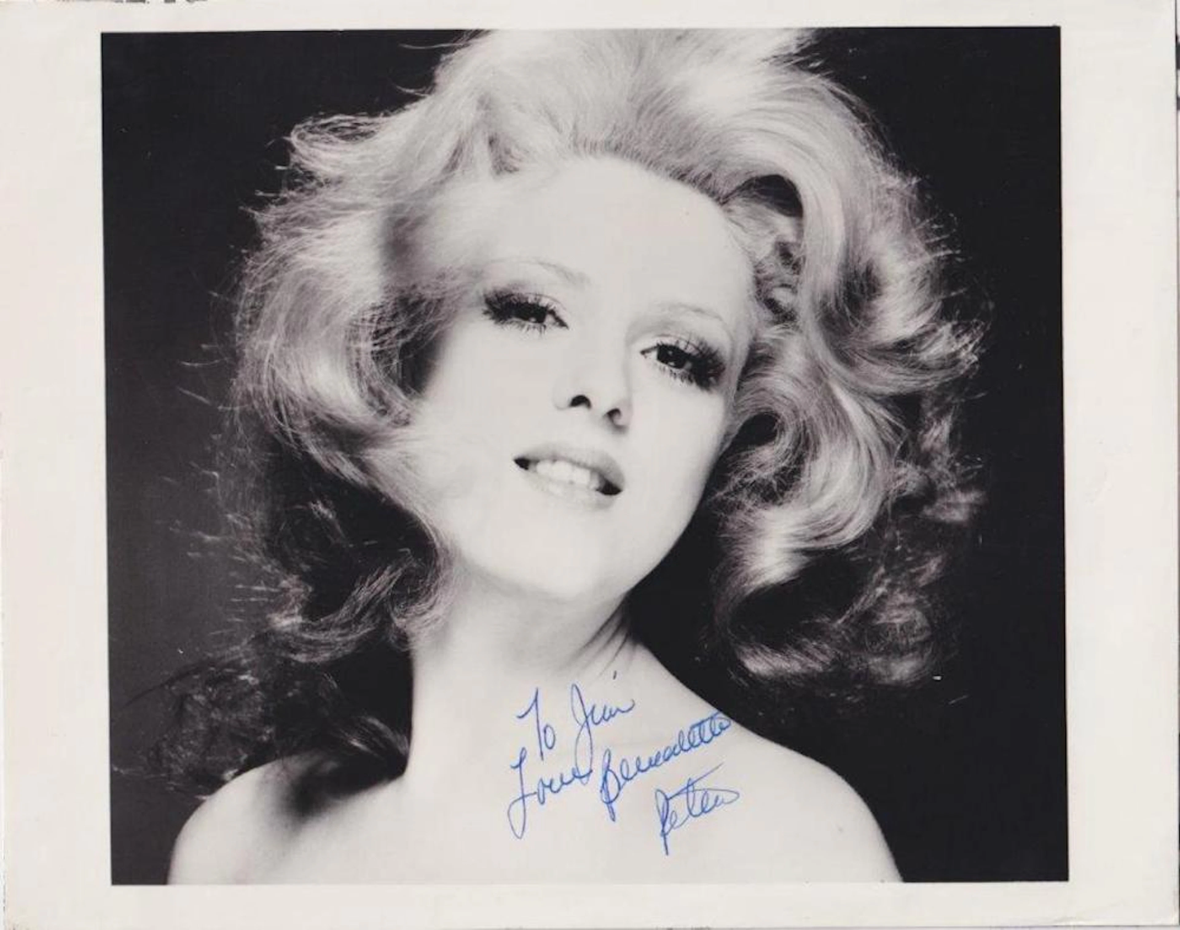 Bernadette Peters - 8 x 10 Signed Photograph w/COA