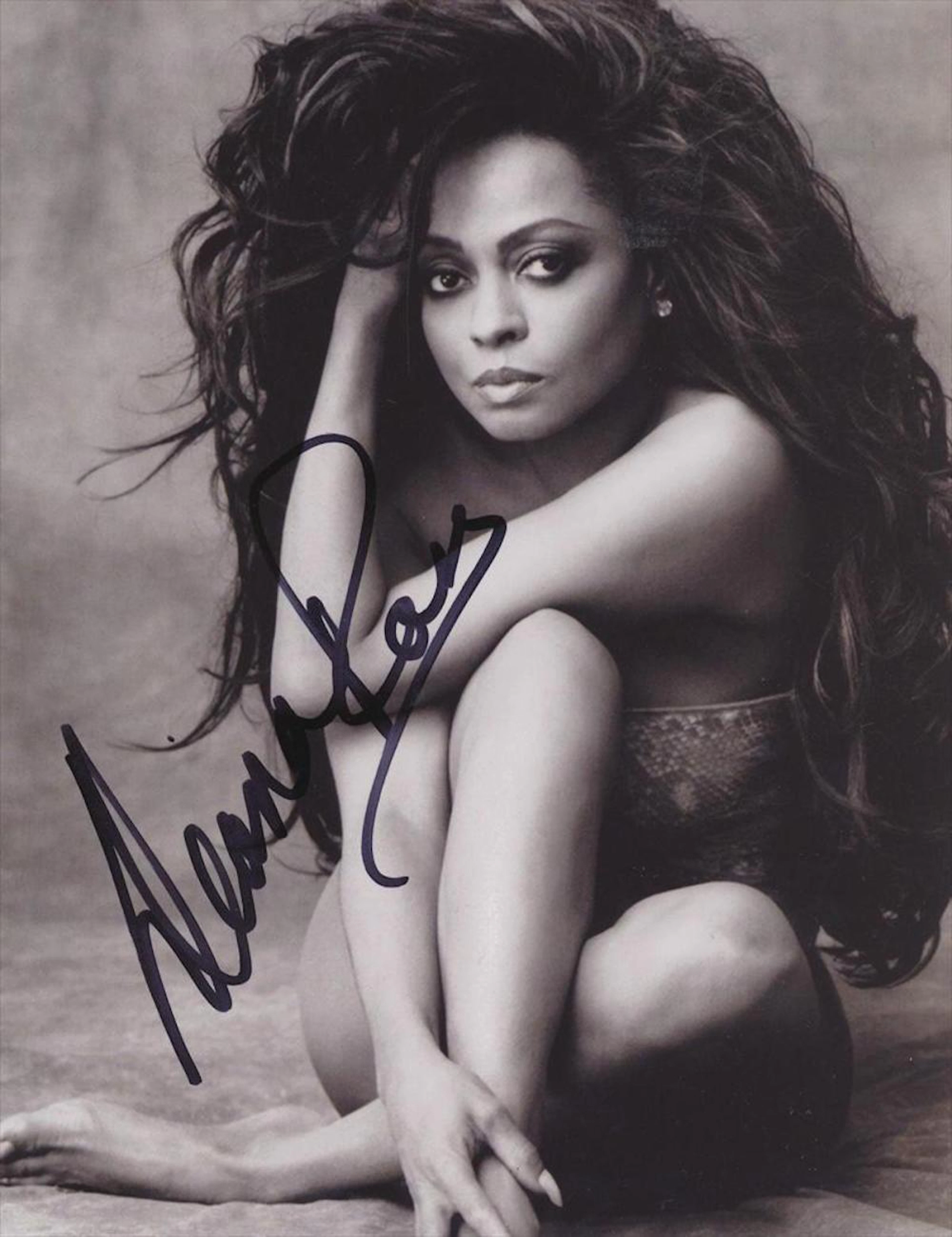 Diana Ross- 8 X 10 Signed Photograph w/COA