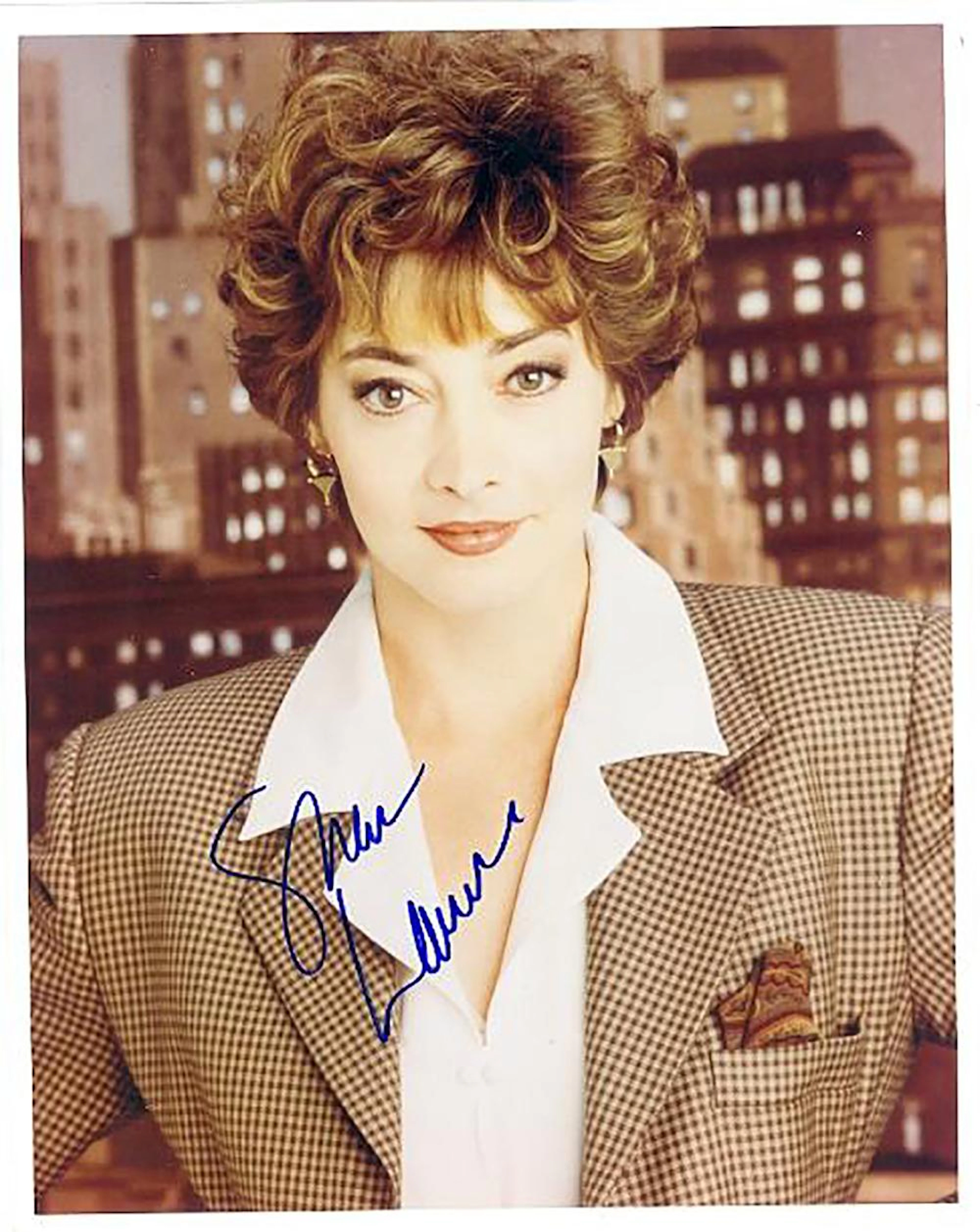 Sharon Lawrence- 8x10 Signed color photograph w/COA