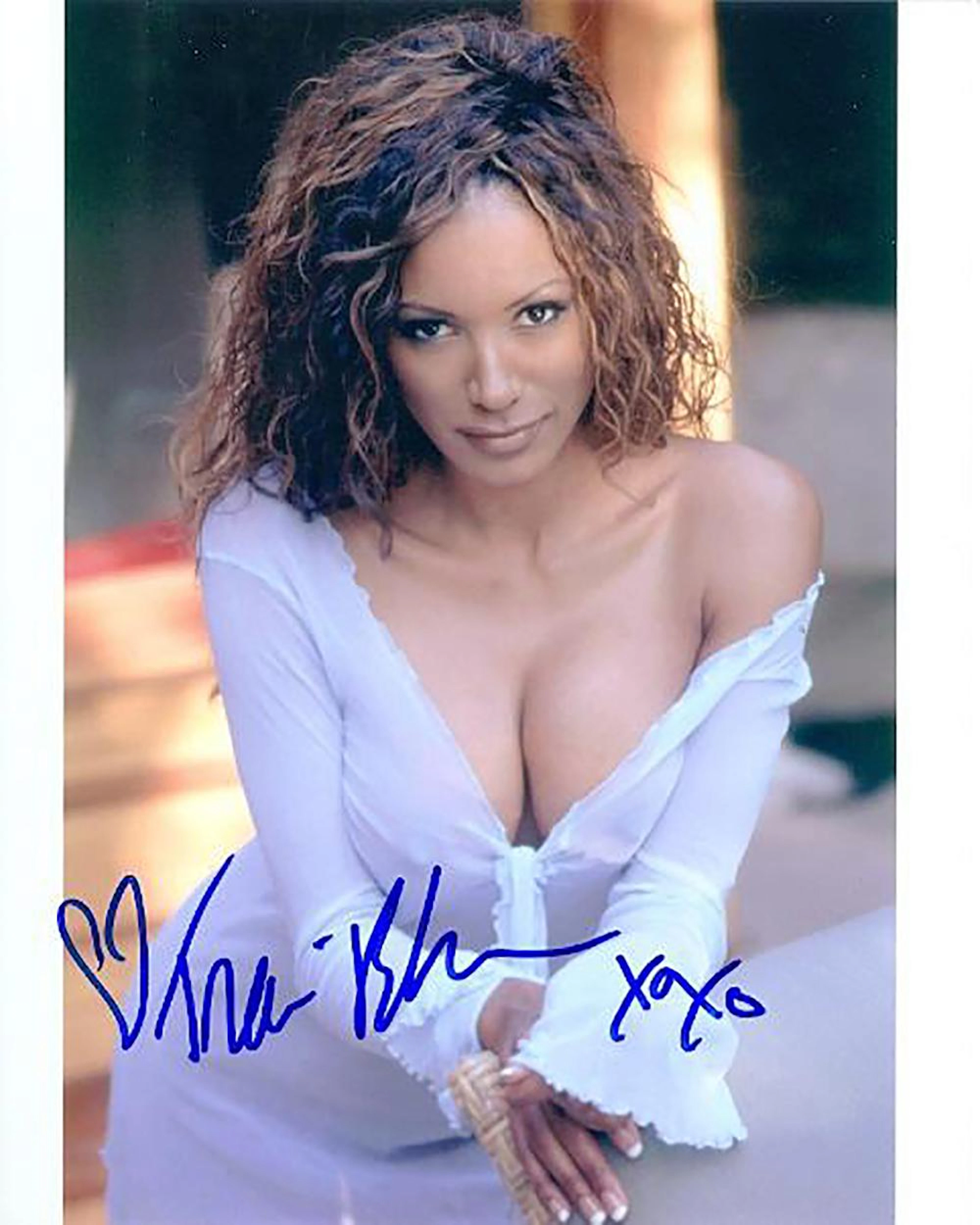 Traci Bingham - 8 x 10 Signed Photograph w/COA