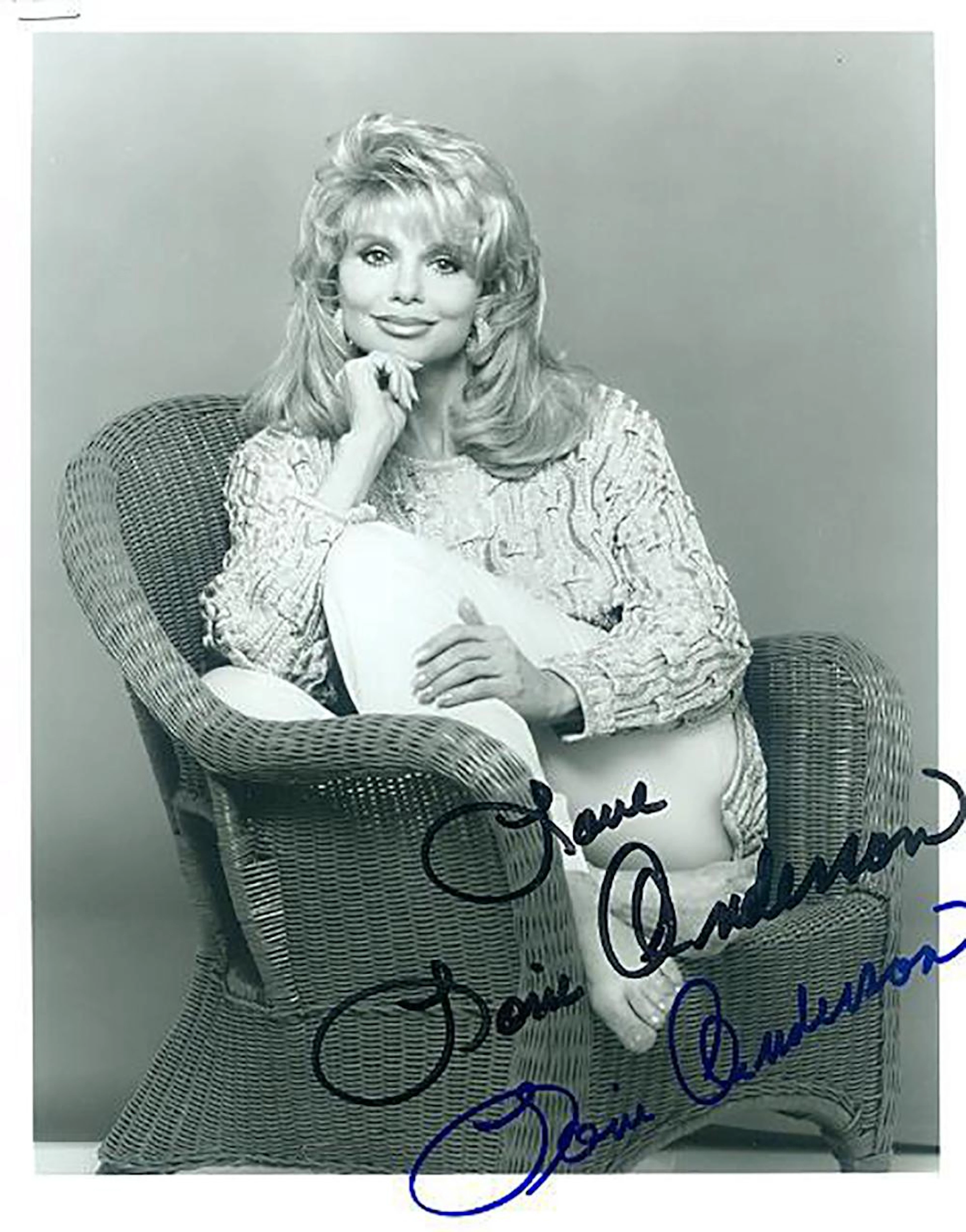 Loni Anderson ? 8 x 10 Signed Photograph w/COA