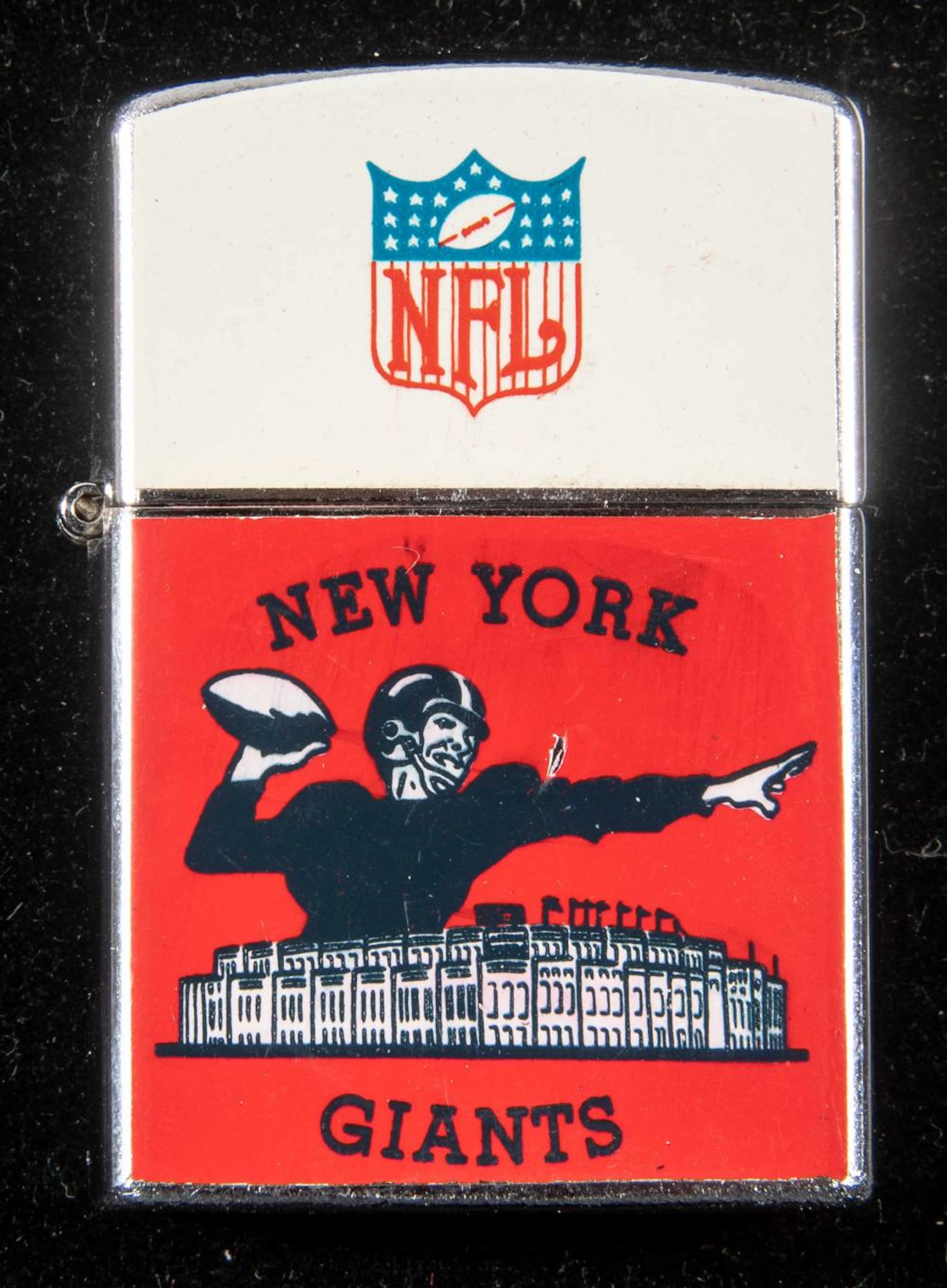 1963 New York Giants souvenir cigarette lighter.