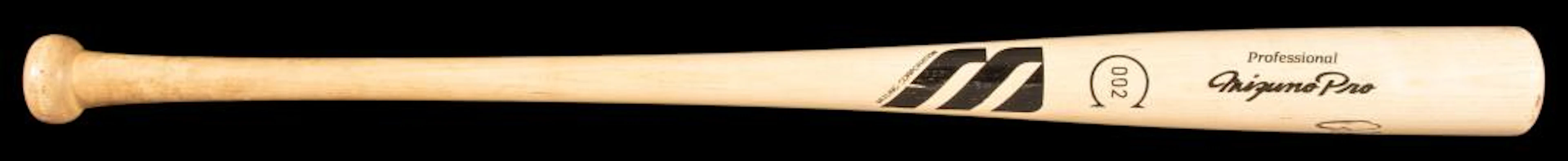 Rare Ichiro Suzuki autographed professional model...
