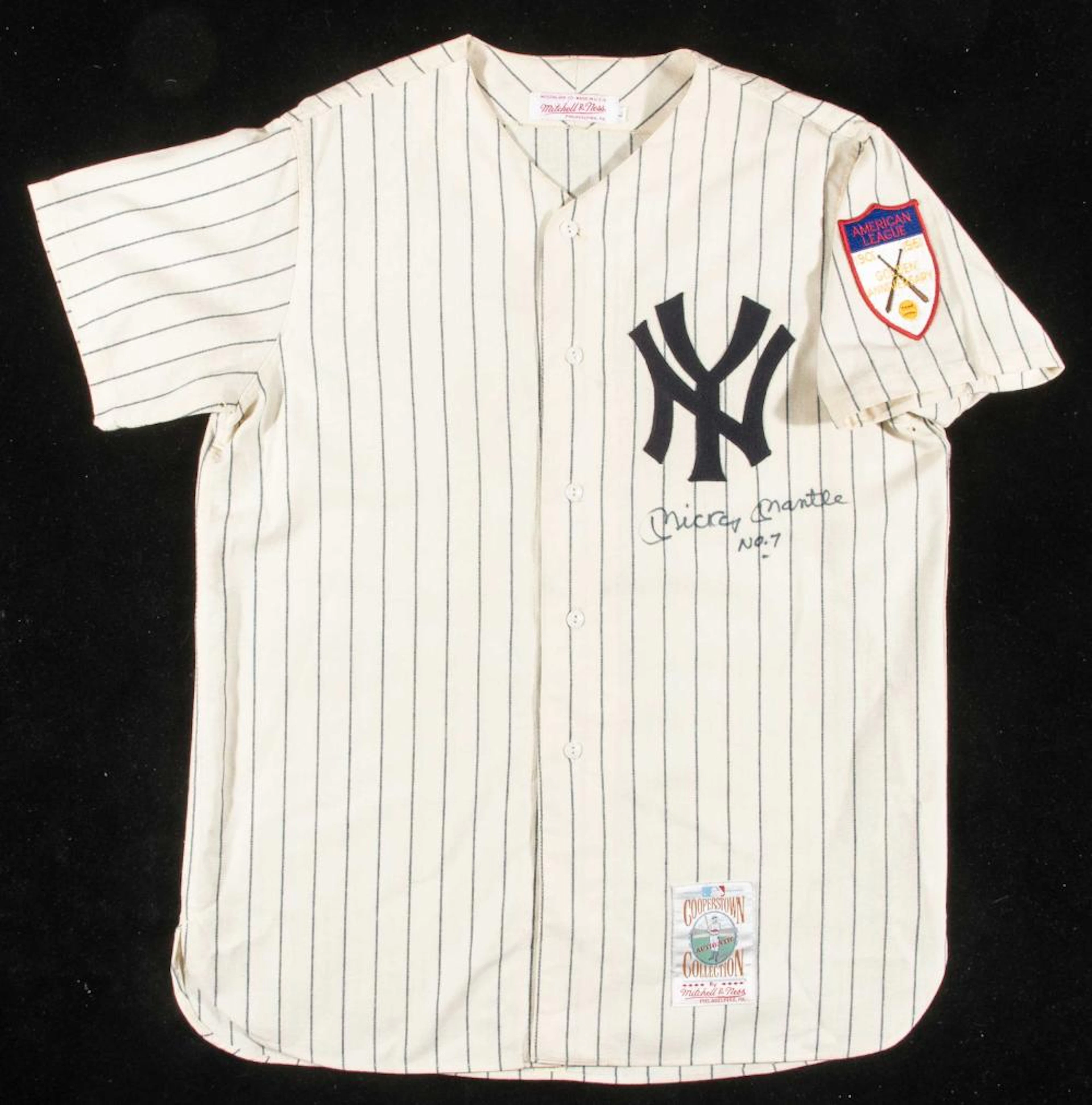 Mickey Mantle "NO.7" autographed New York Yankees jersey (JSA)