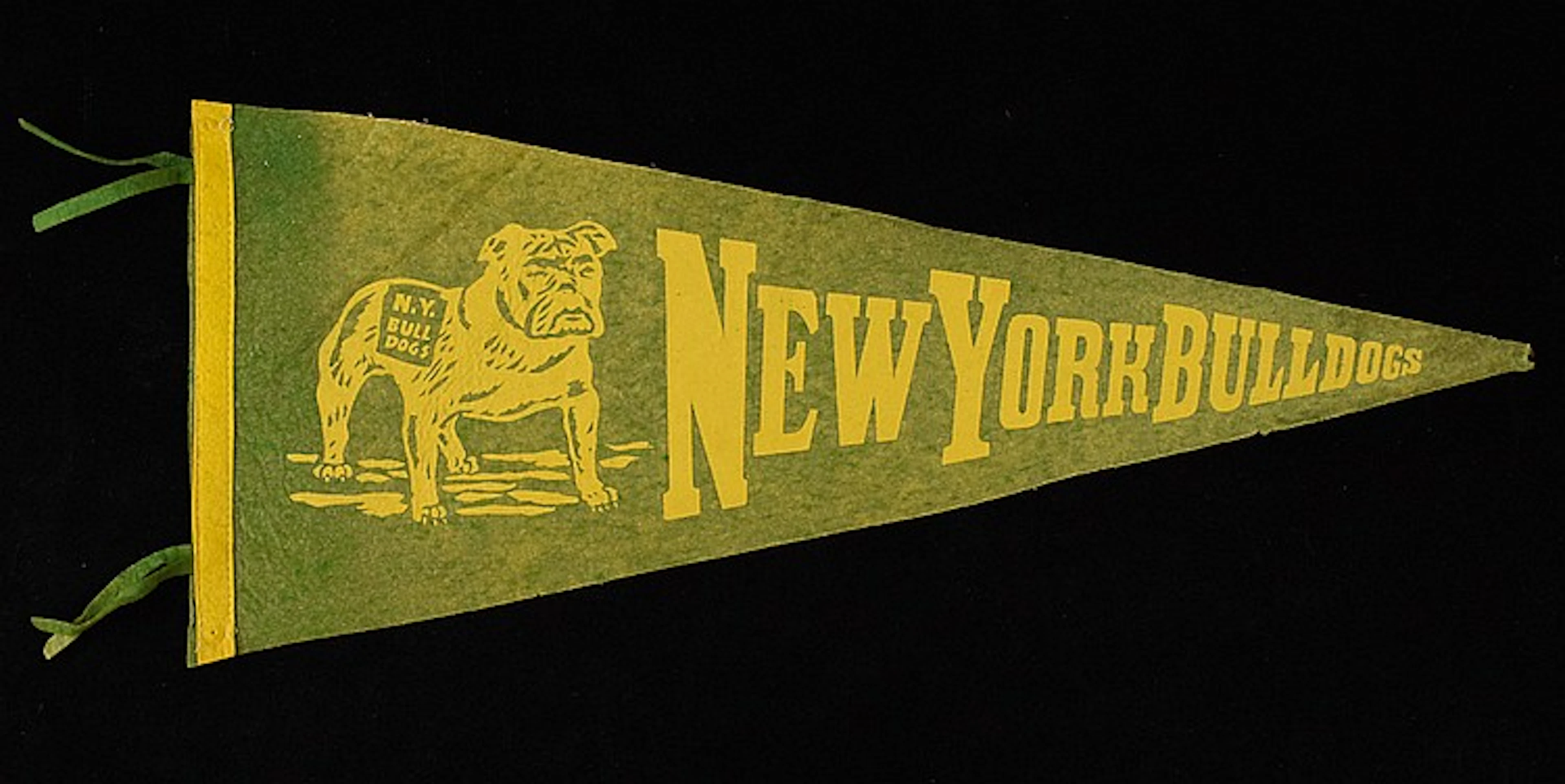 New York Bulldogs souvenir pennant c 1949