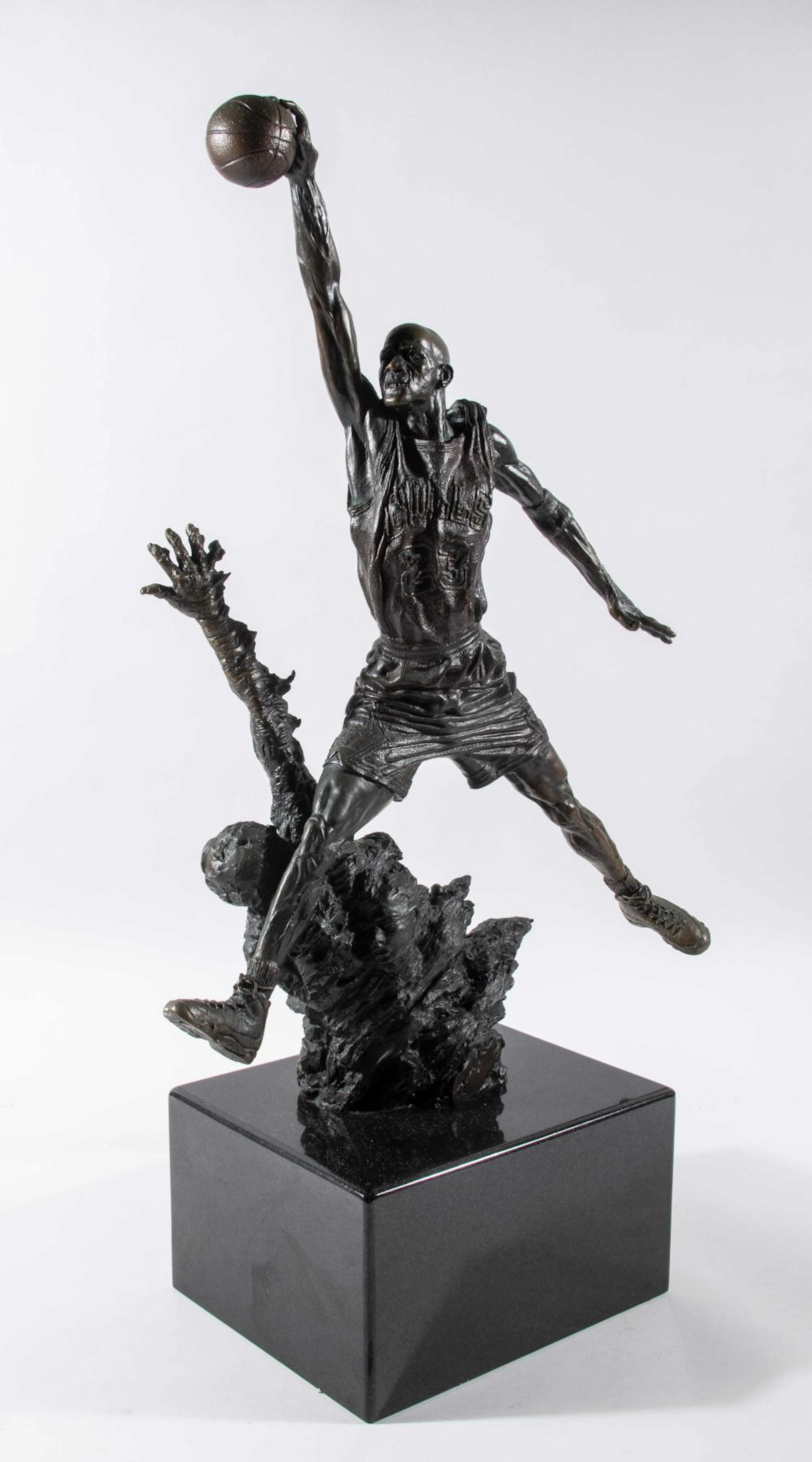 1994 Michael Jordan "The Spirit" United Center bronze...