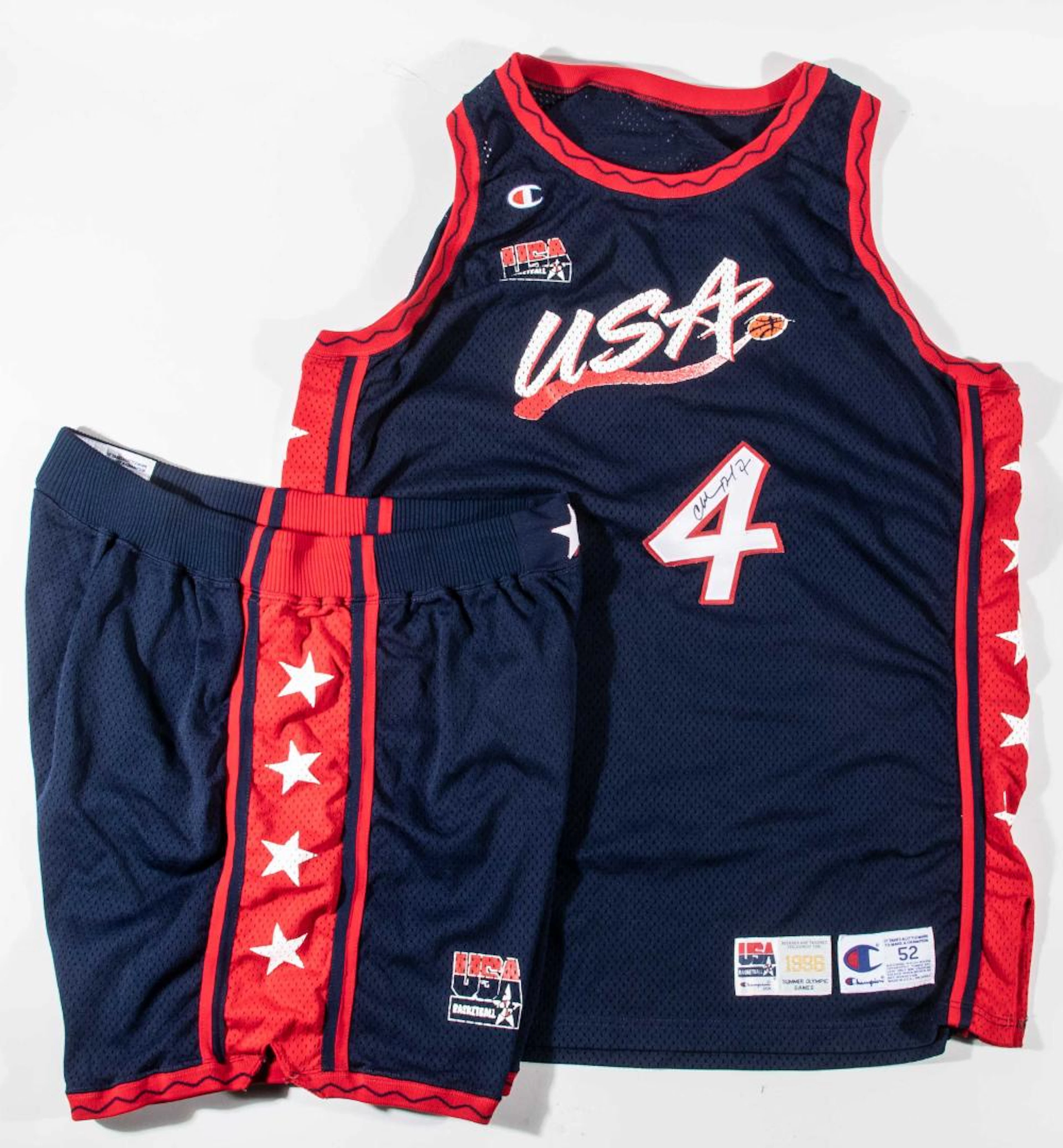 1996 Charles Barkley autographed Dream Team III USA...