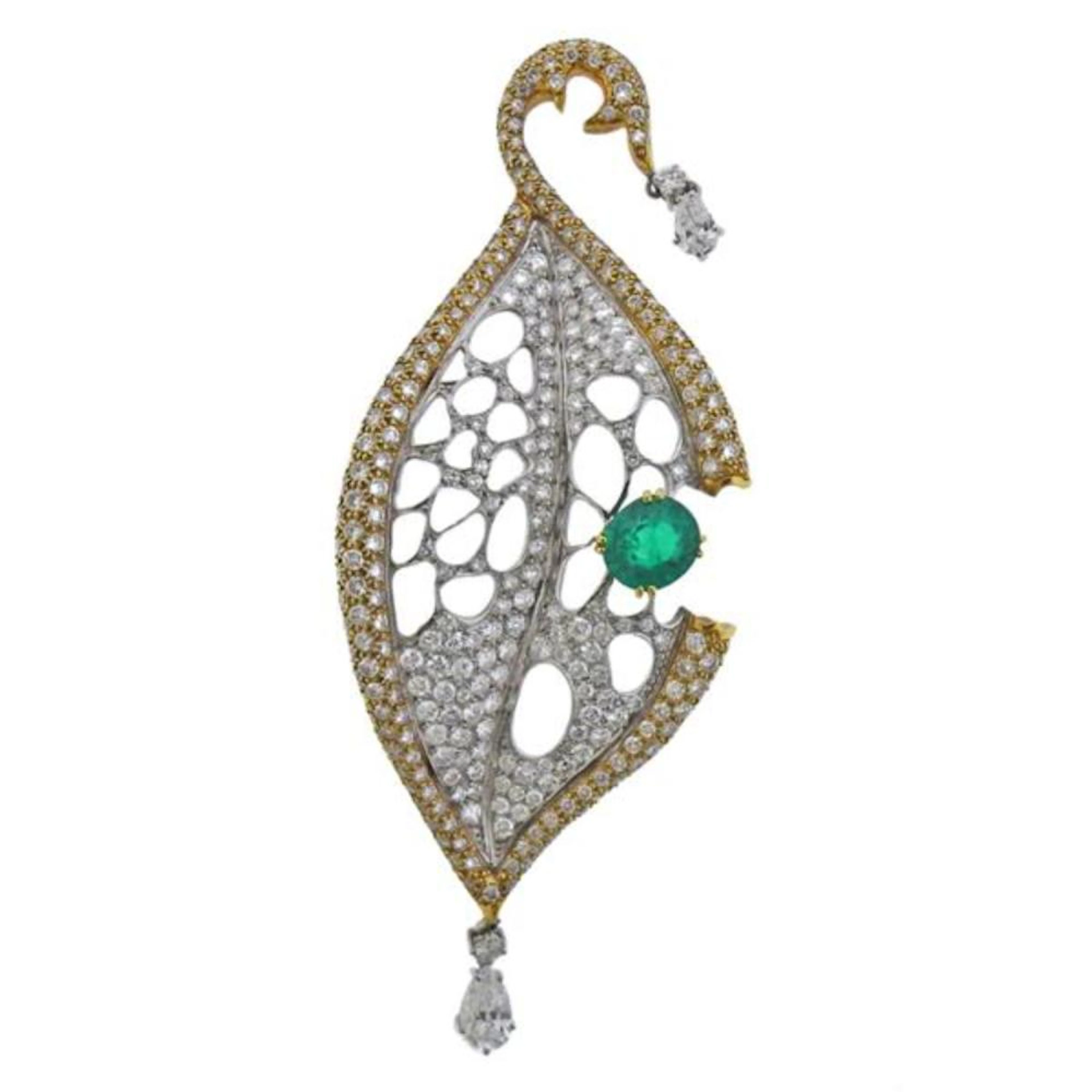 Puig Doria 18K Gold Diamond Emerald Brooch Pi