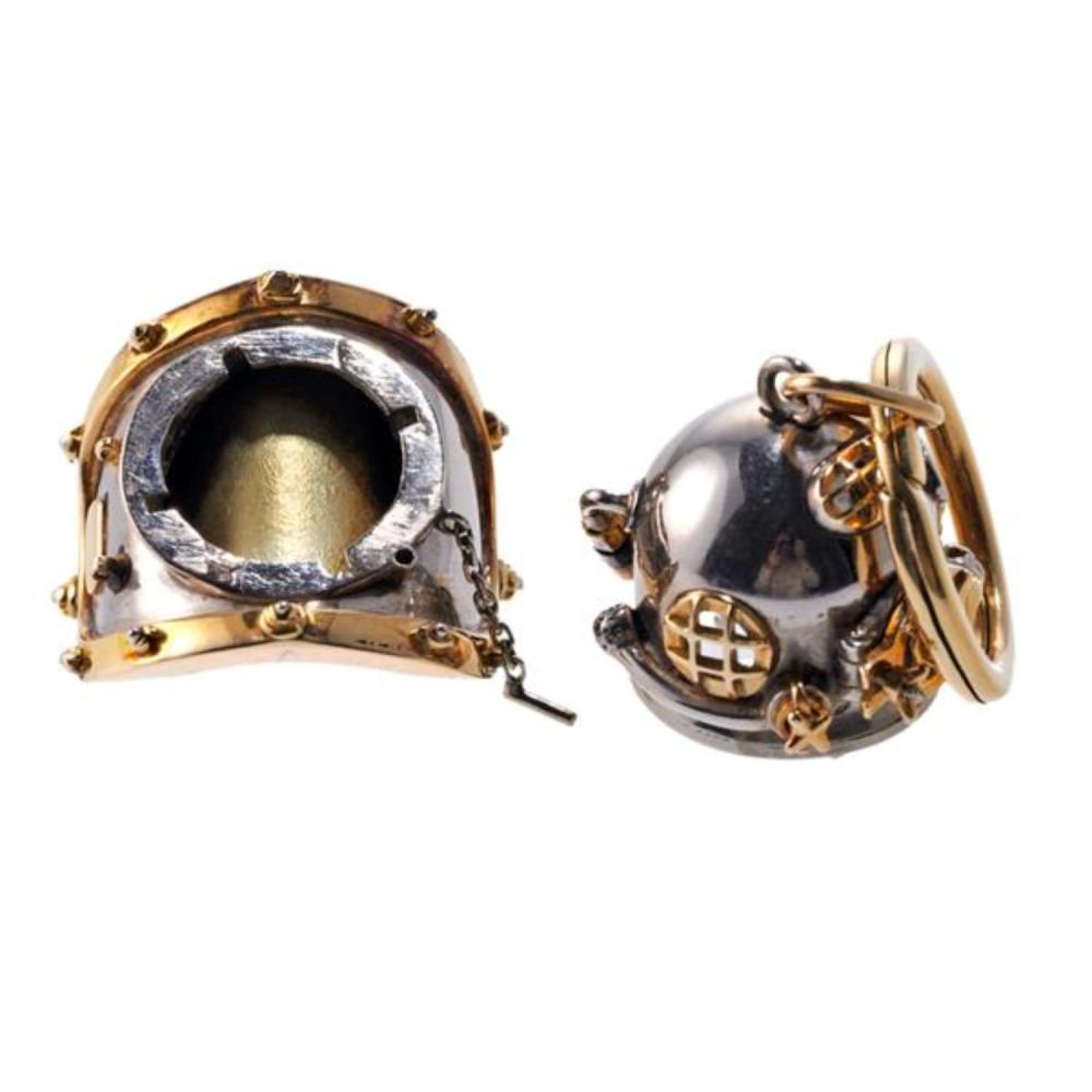 Puig Doria 18k Bonnet Diving Helmet Gold Locket Key Chai