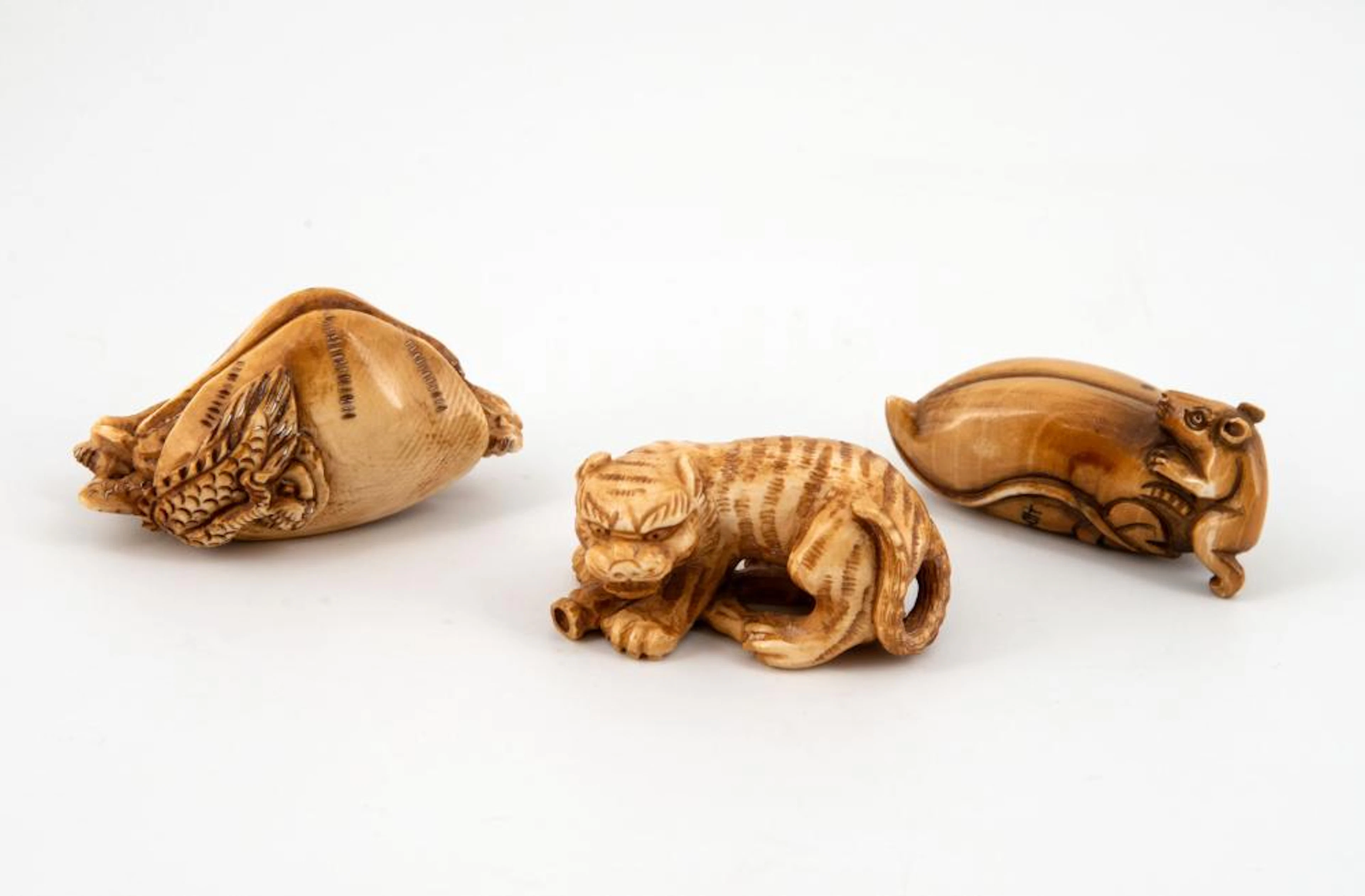 THREE FINE ANTIQUE CARVED KATABORI NETSUKE