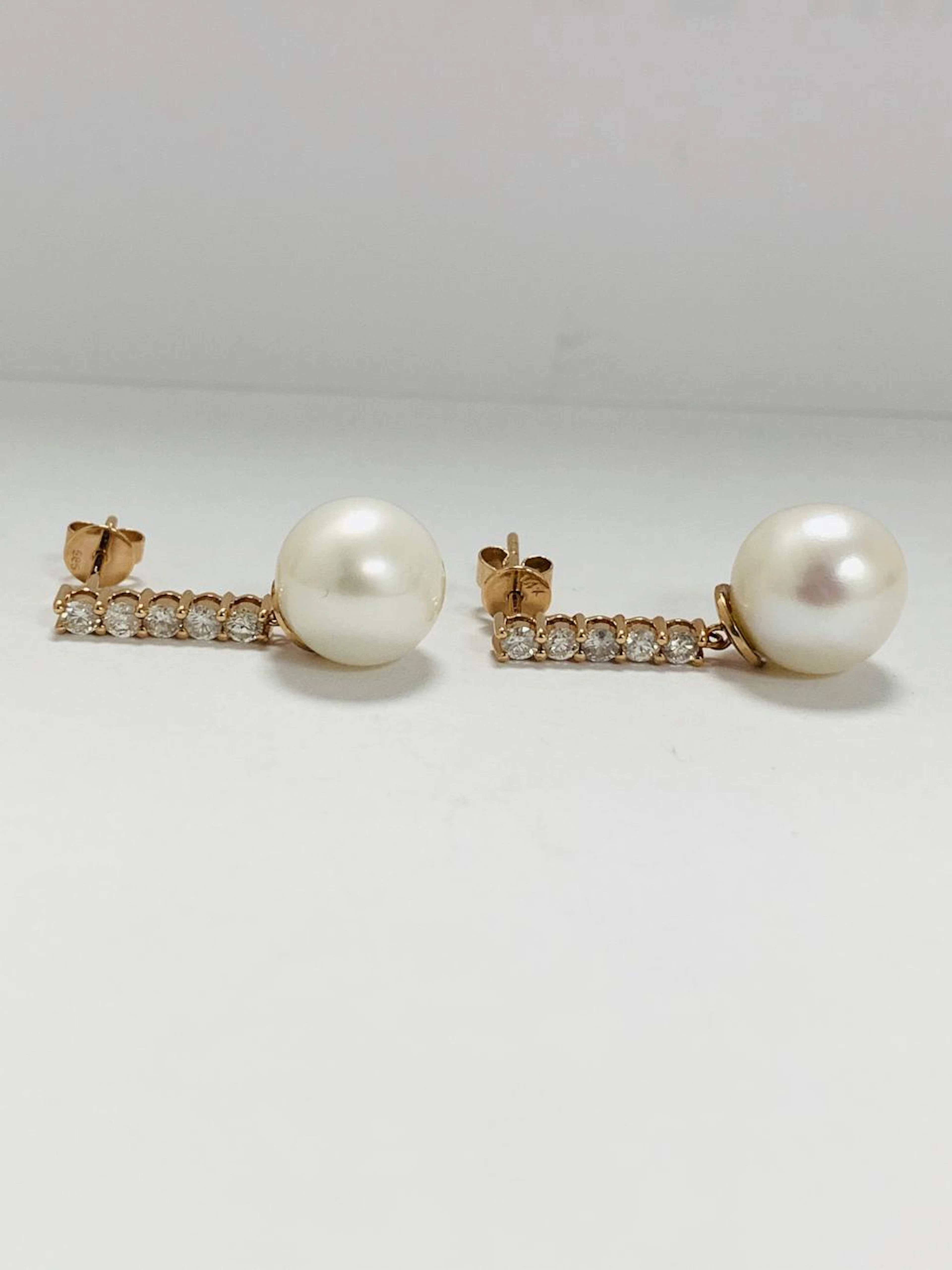 14K ROSE GOLD PAIR OF EARRINGS 0.52 DIAMONDS SOUTH SEA PEARL,condition new