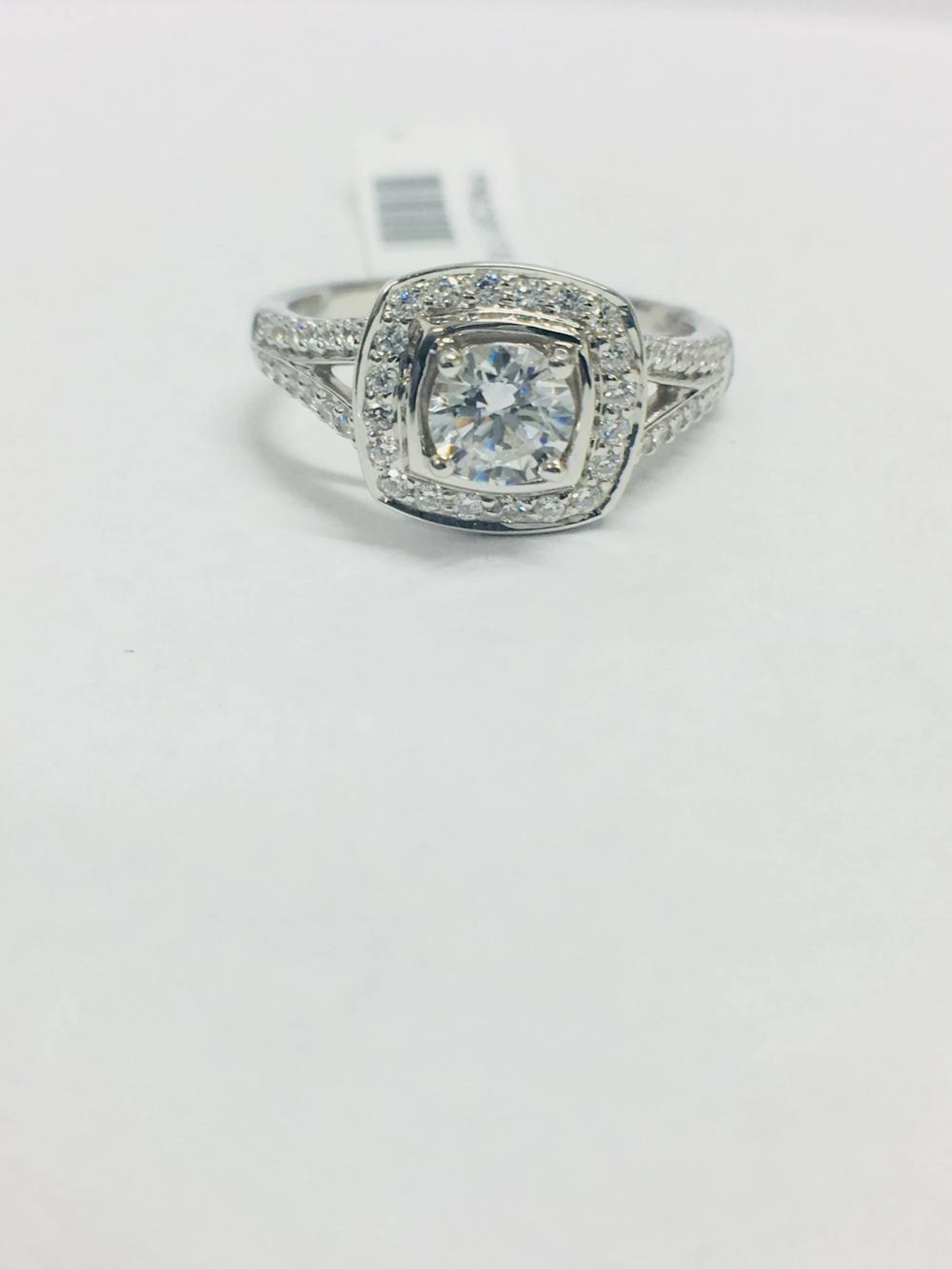 Platinum Diamond Three stone Ring,0.50ct brilliant cut...