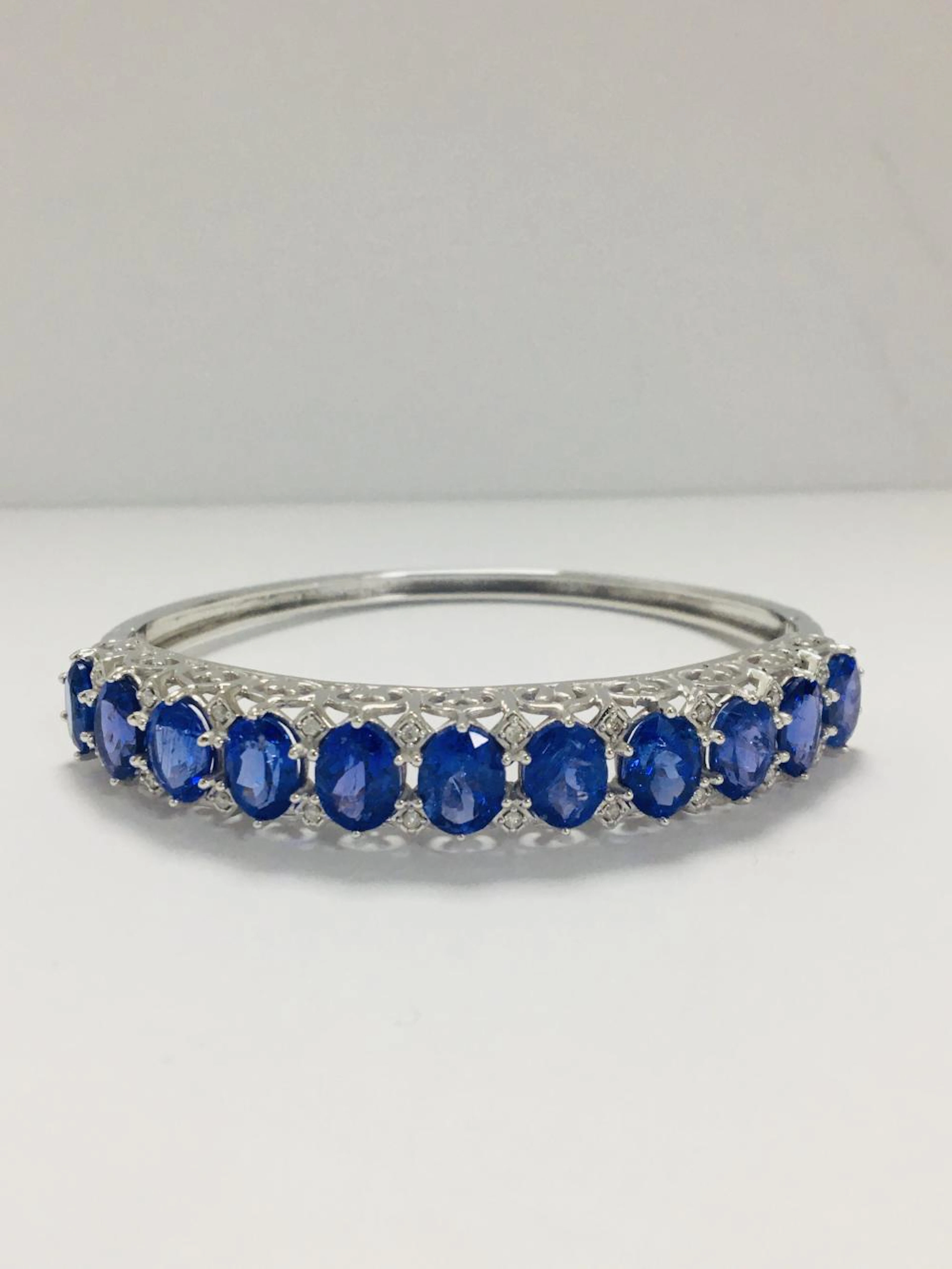 14ct White Gold Tanzanite and Diamond bangle
