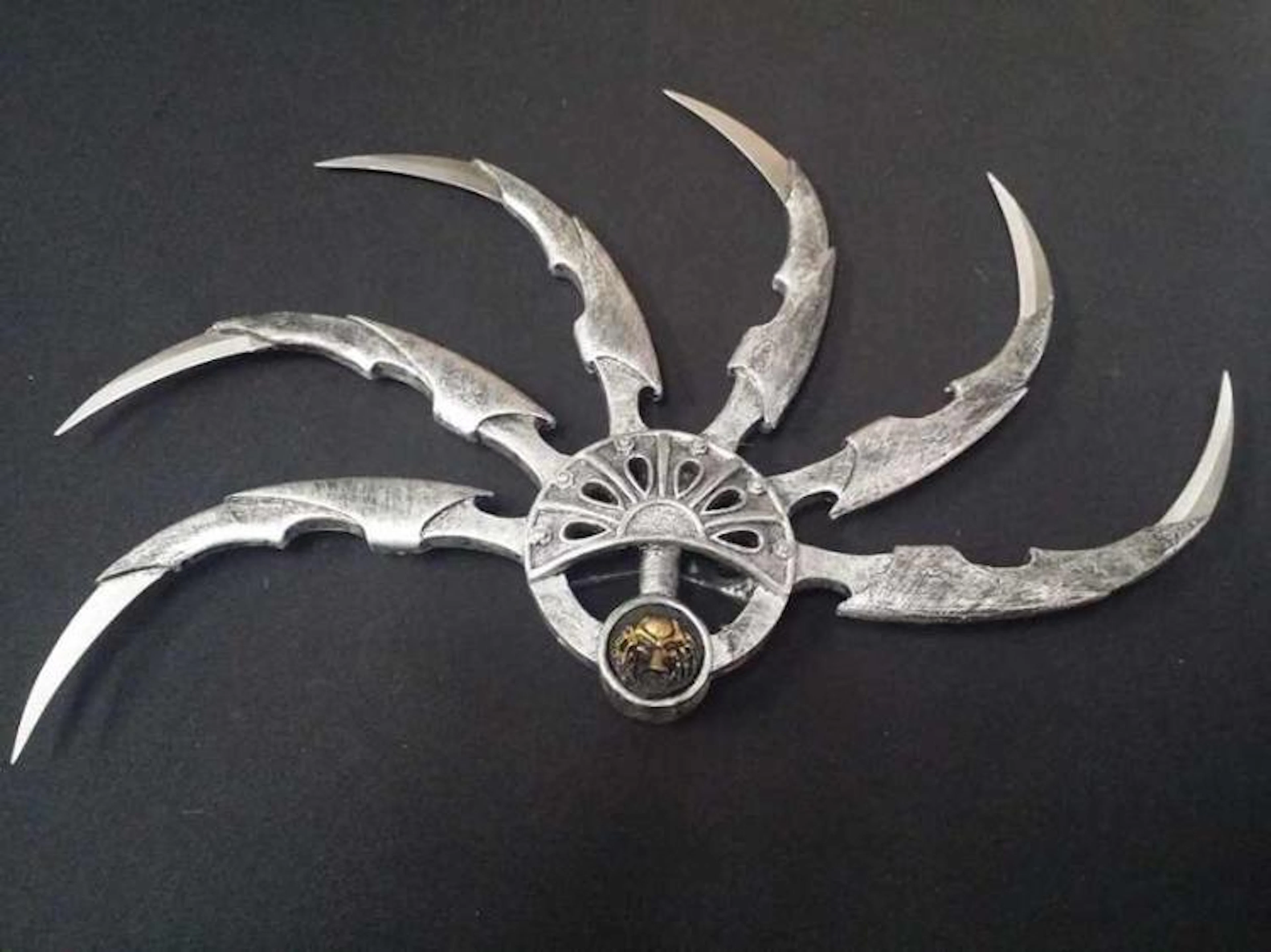 Alien vs Predator Shuriken Blade replica weapon