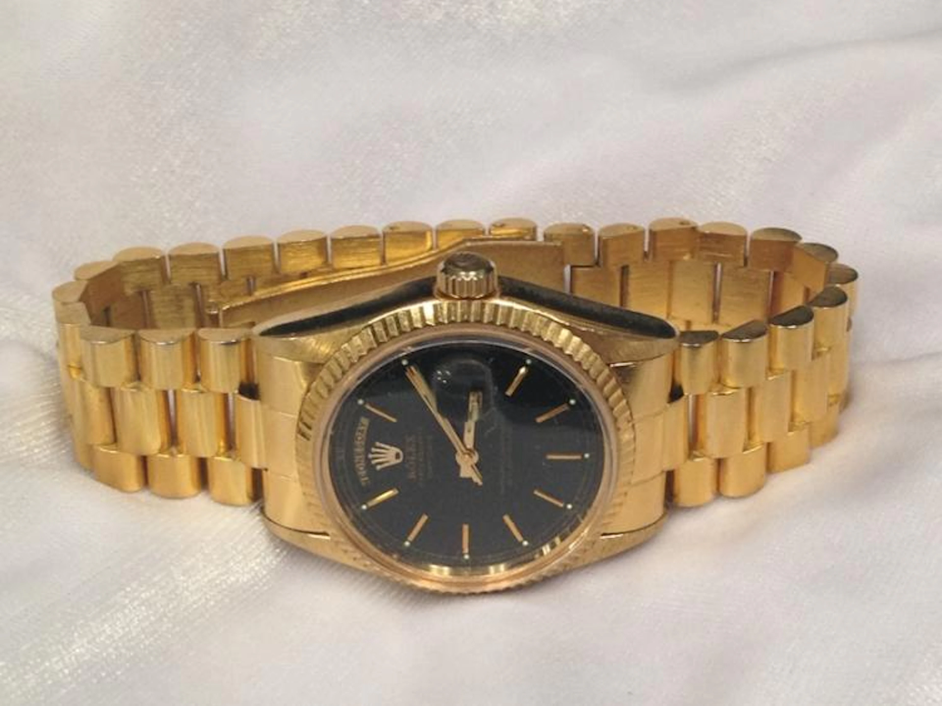 Gold Tone Rolex Replica Watch.