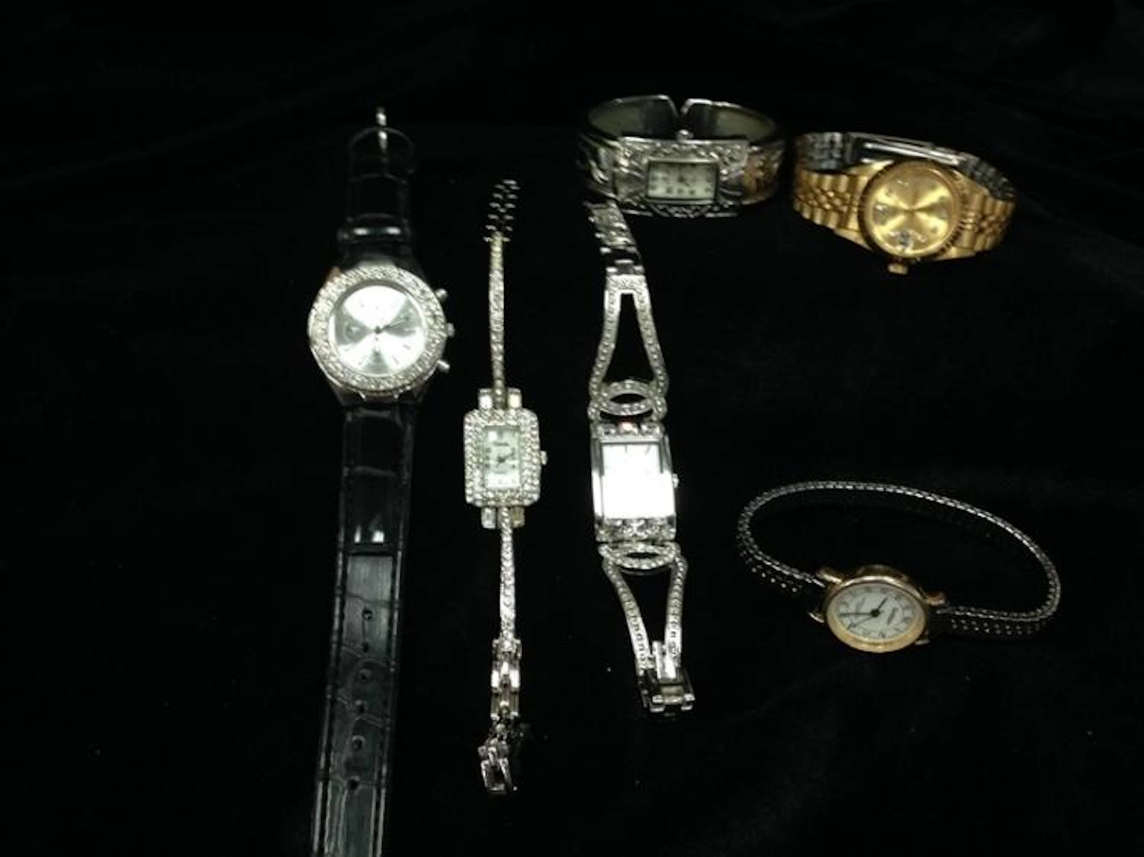 Mixed Lot (6) Vintage Fashion Watches.