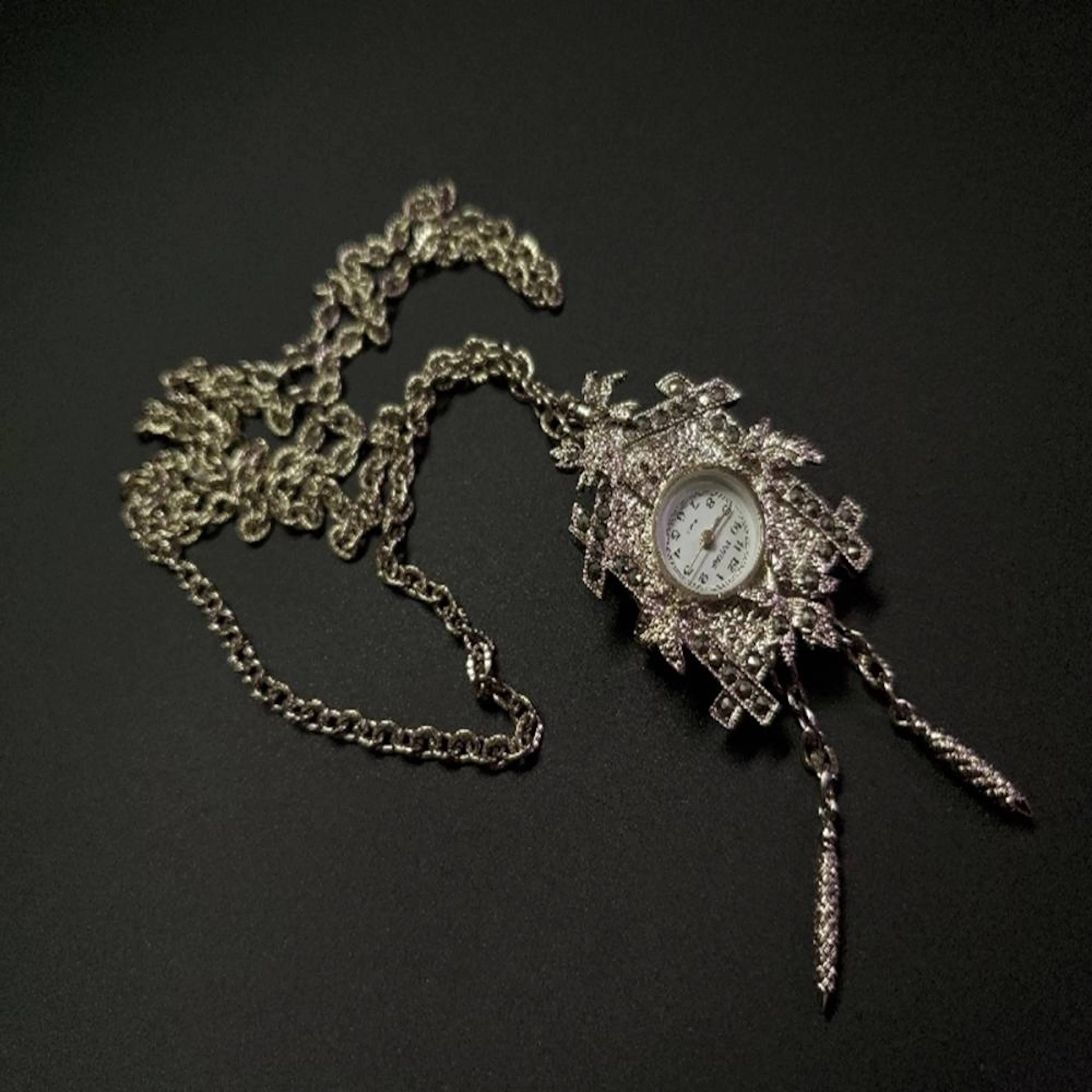 Vintage Futura Pendant/Brooch Necklace Watch