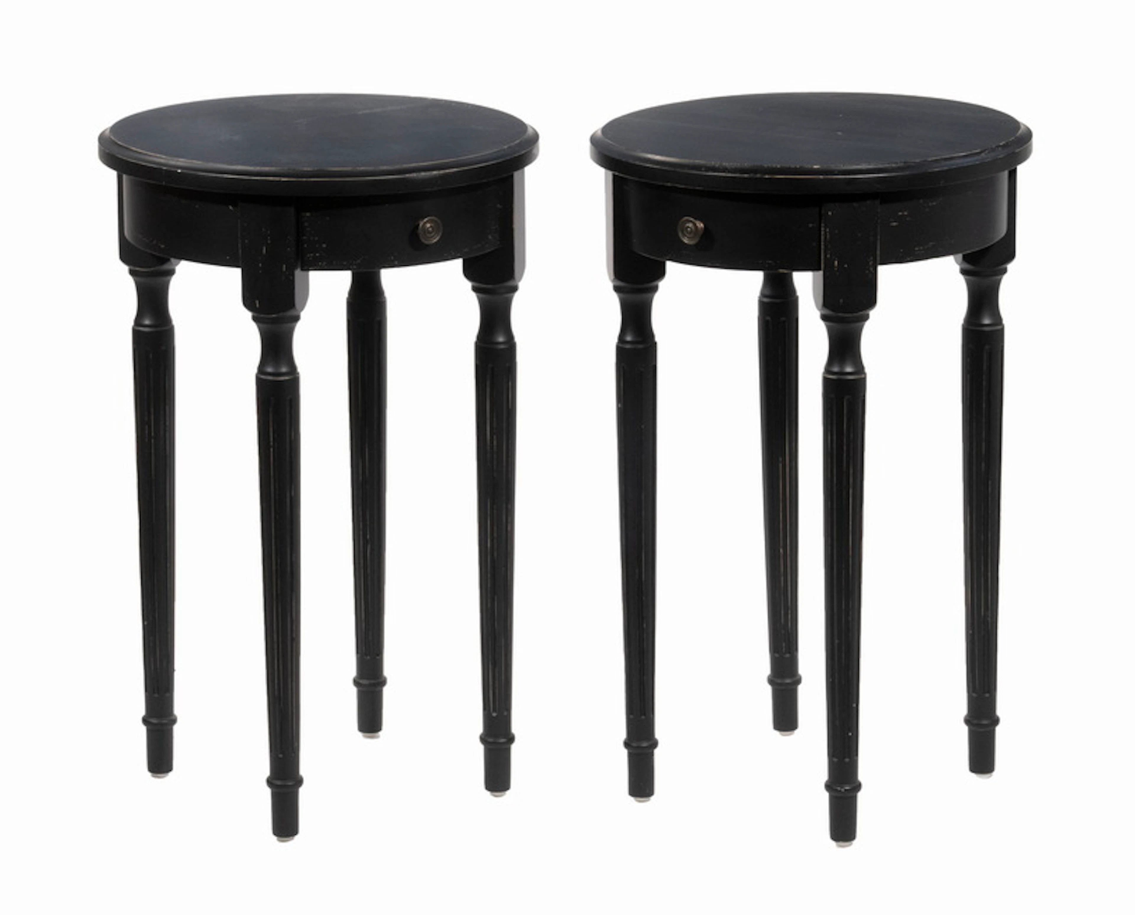 PR MAINE COTTAGE FURNITURE PAINTED END TABLES