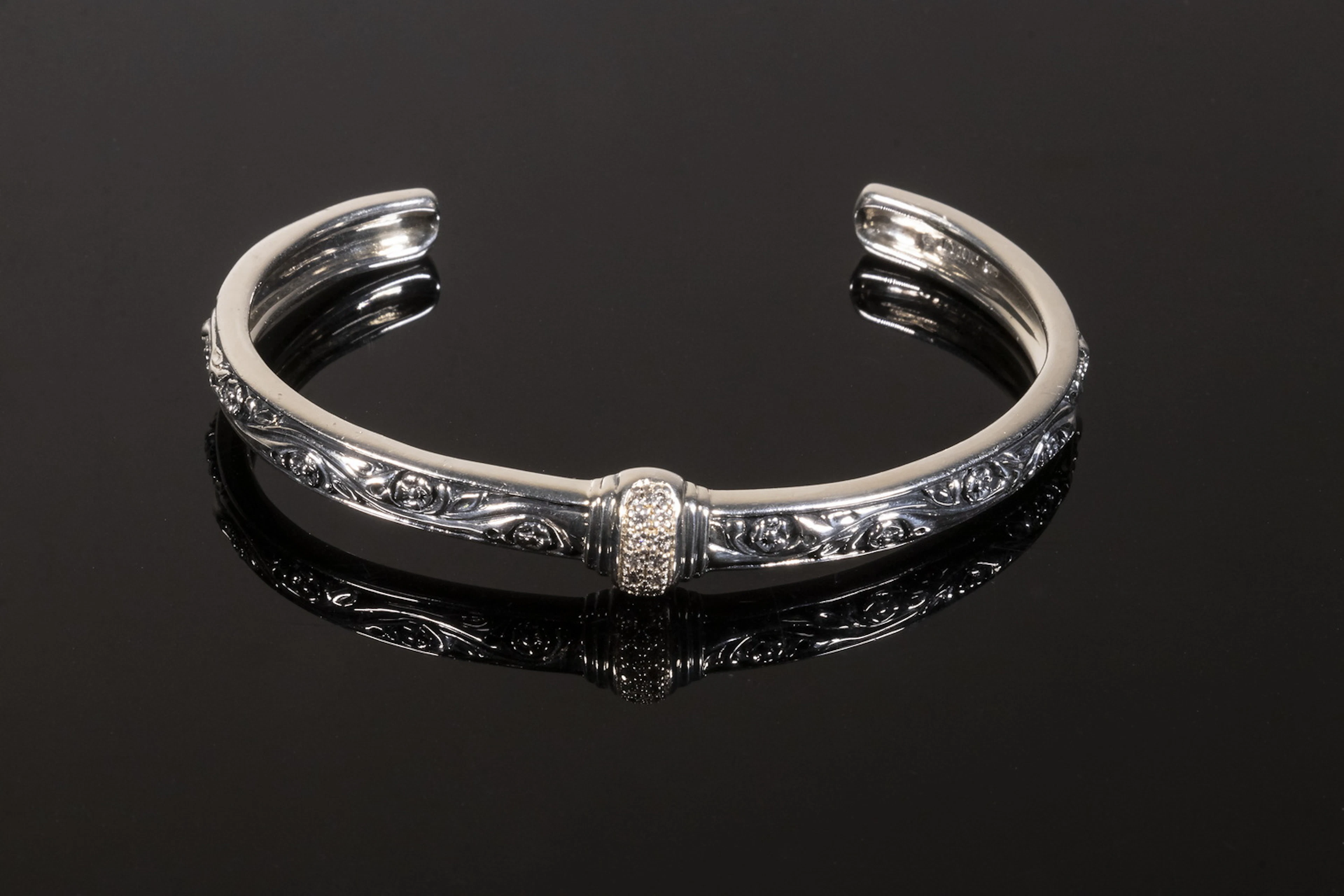 DESIGNER BRACELET BY LYRIC