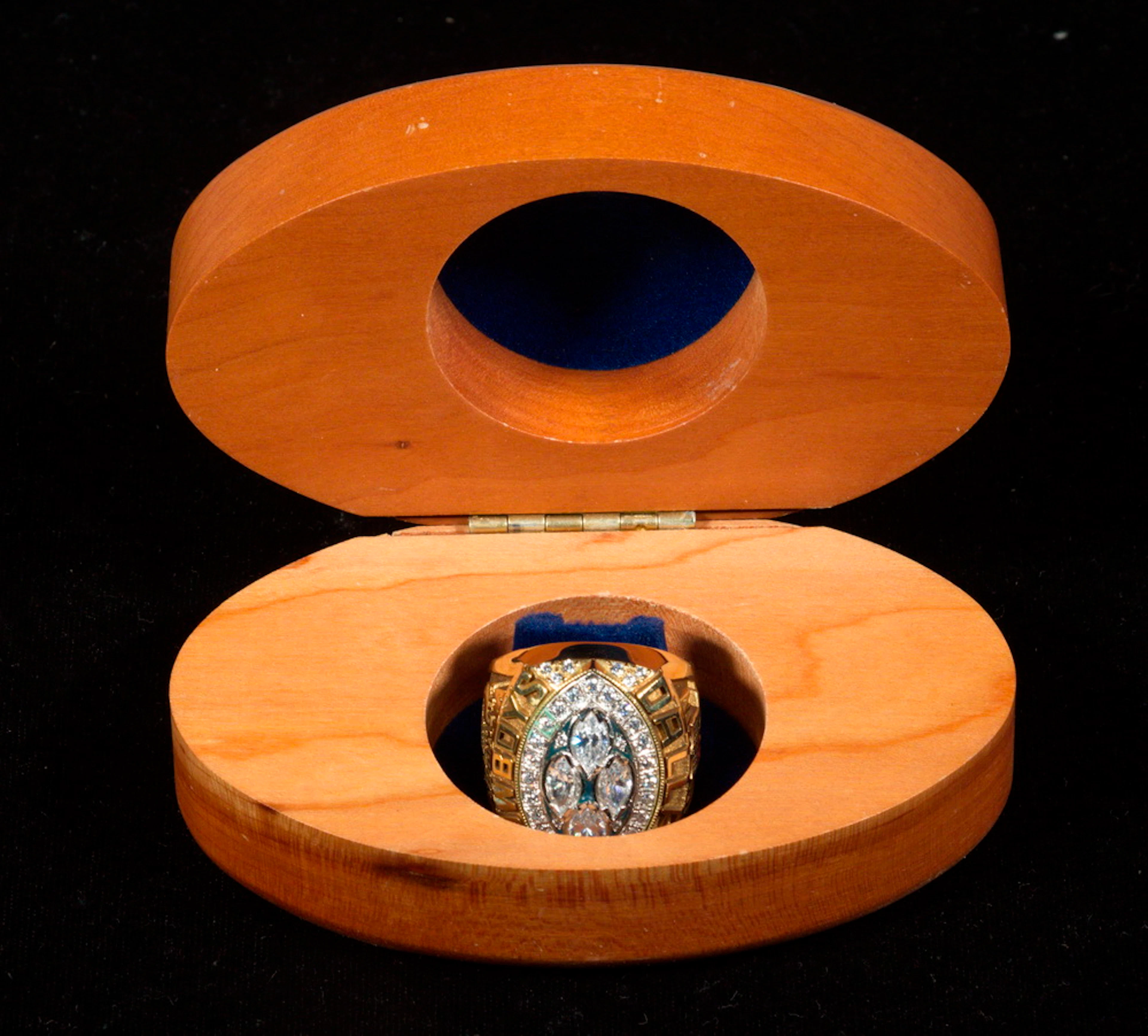 REPLICA 1993 DALLAS COWBOYS SUPER BOWL CHAMPIONSHIP RING IN BOX, AIKMAN