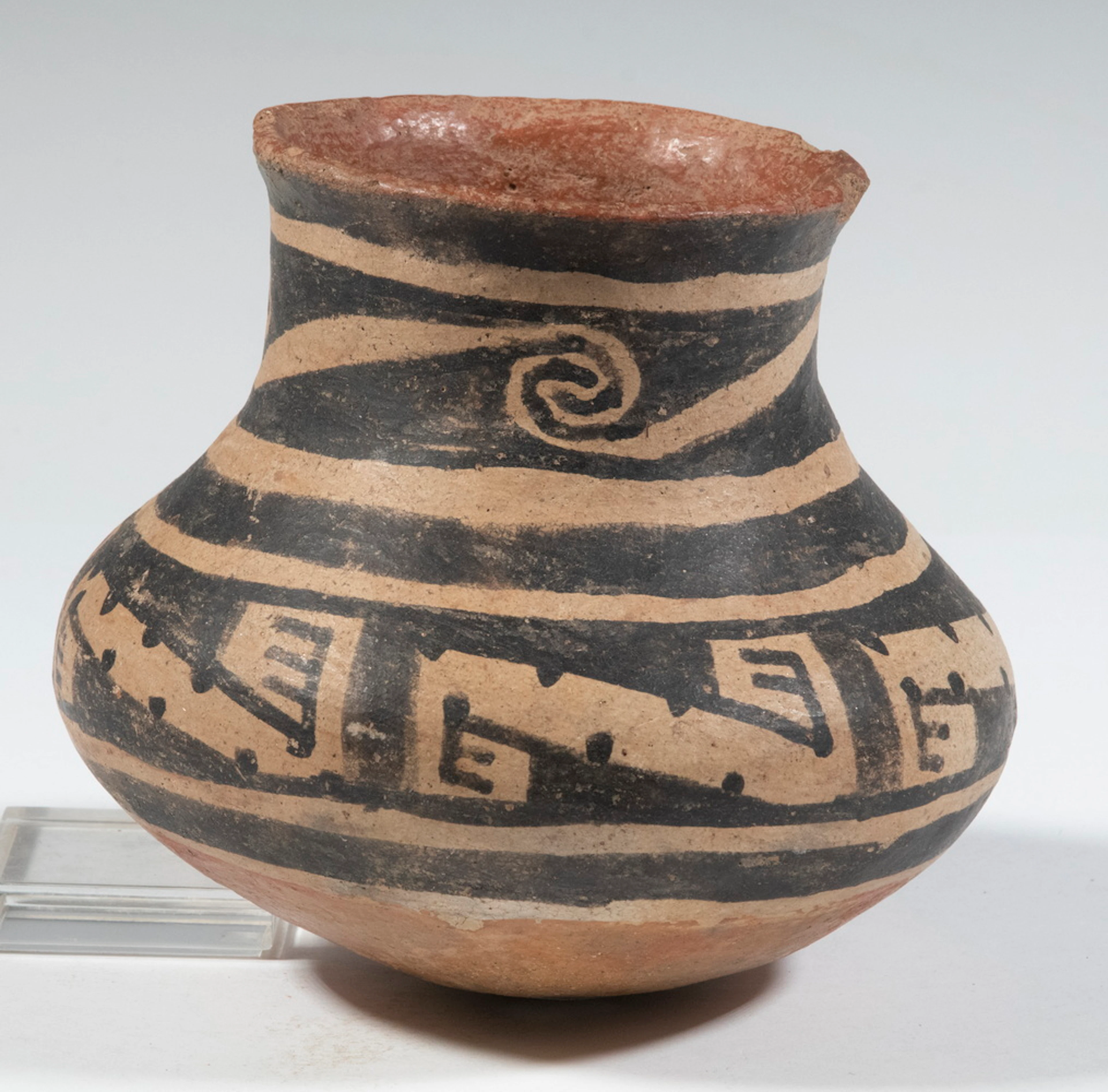 NATIVE AMERICAN POTTERY