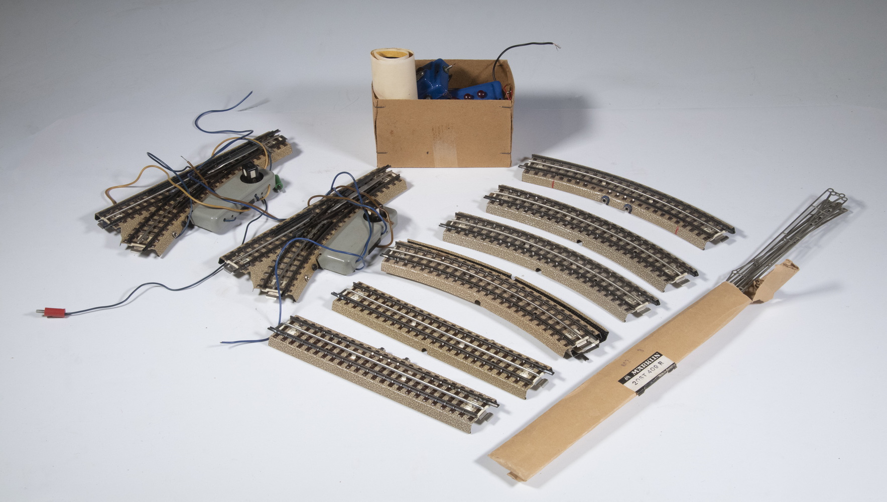 VINTAGE MARKLIN HO TRACK & ACCESSORIES