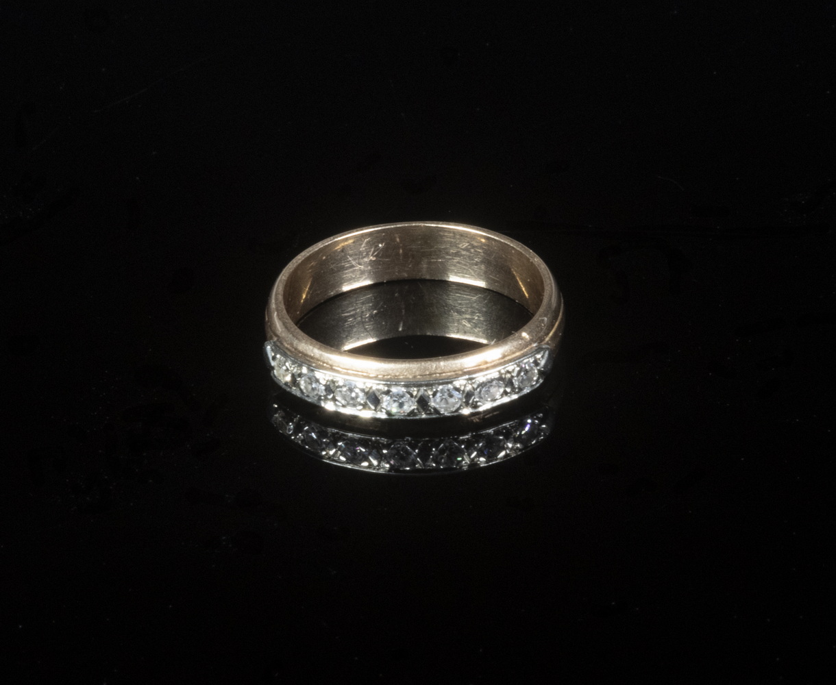 LADIES DIAMOND RING