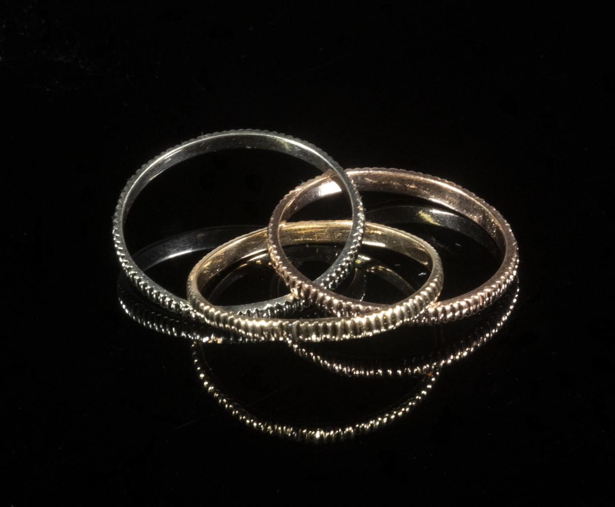 TRI-COLOR TRIPLE BAND GOLD RING