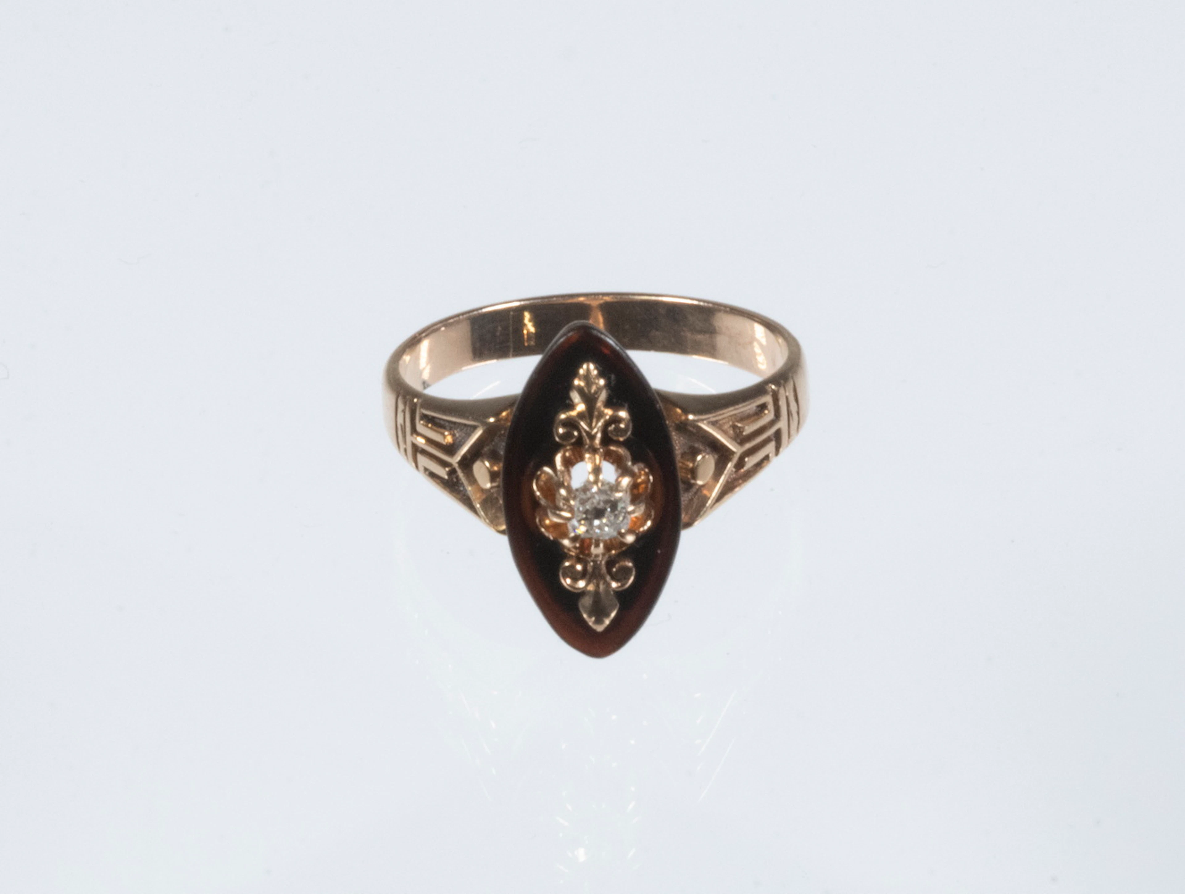 LADIES BLACK ONYX & DIAMOND RING