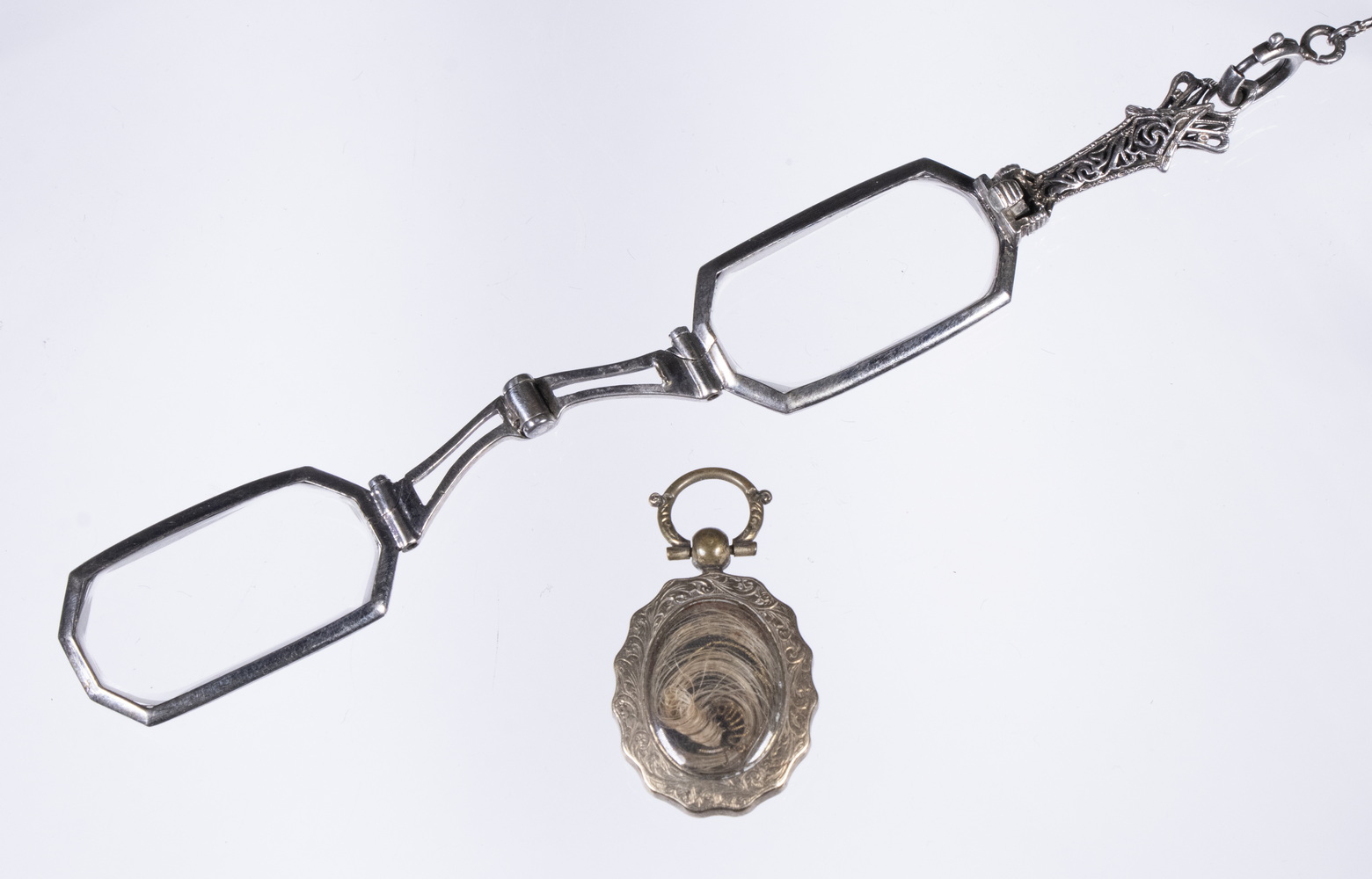 (2 PCS) VINTAGE JEWELRY