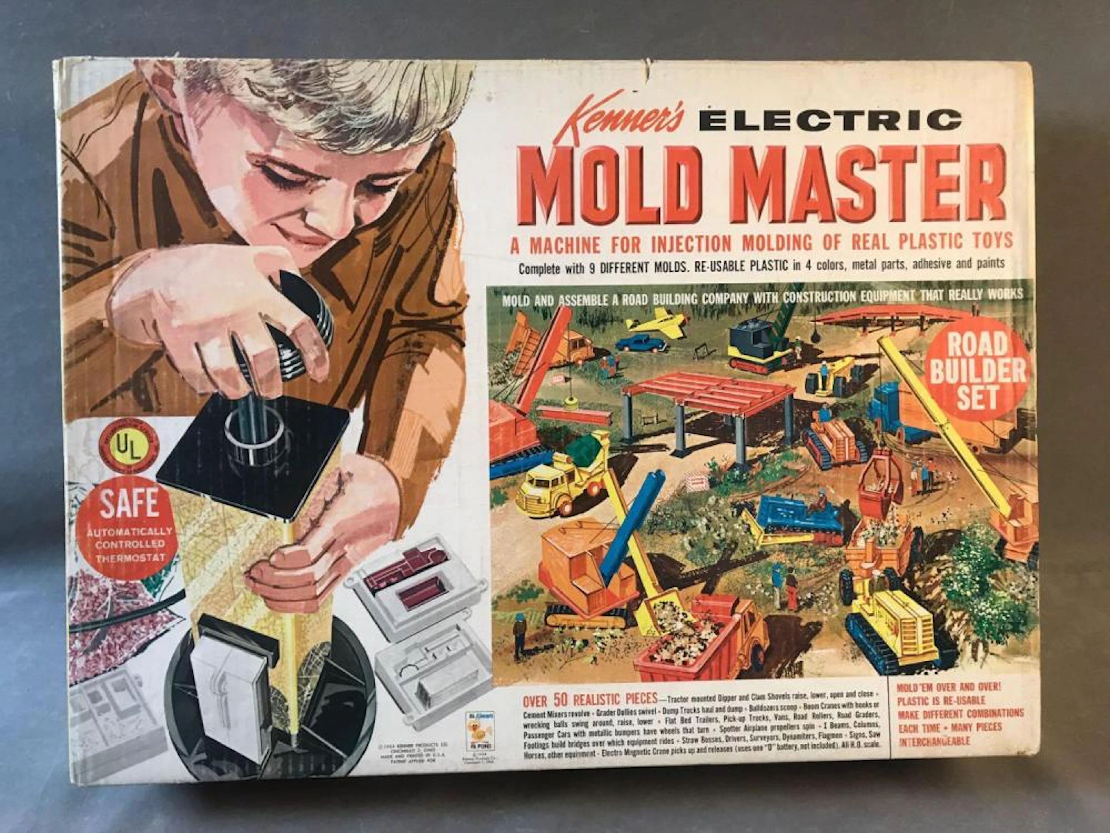 Vintage Kenner Electric Mold Master Injection Molding Toy Road Builder Set